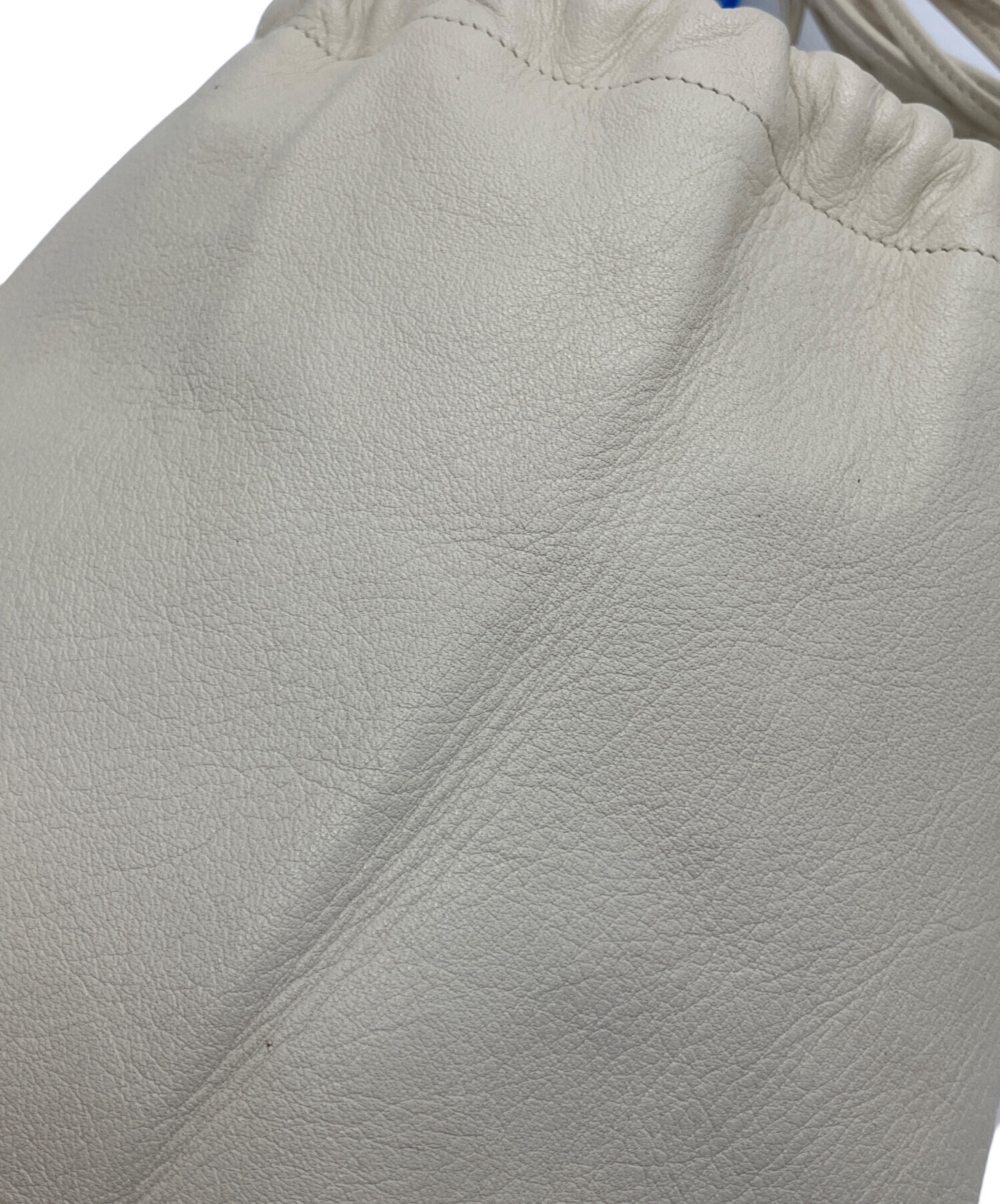 中古・古着通販】AURALEE (オーラリー) LEATHER SQUARE STRING POUCH