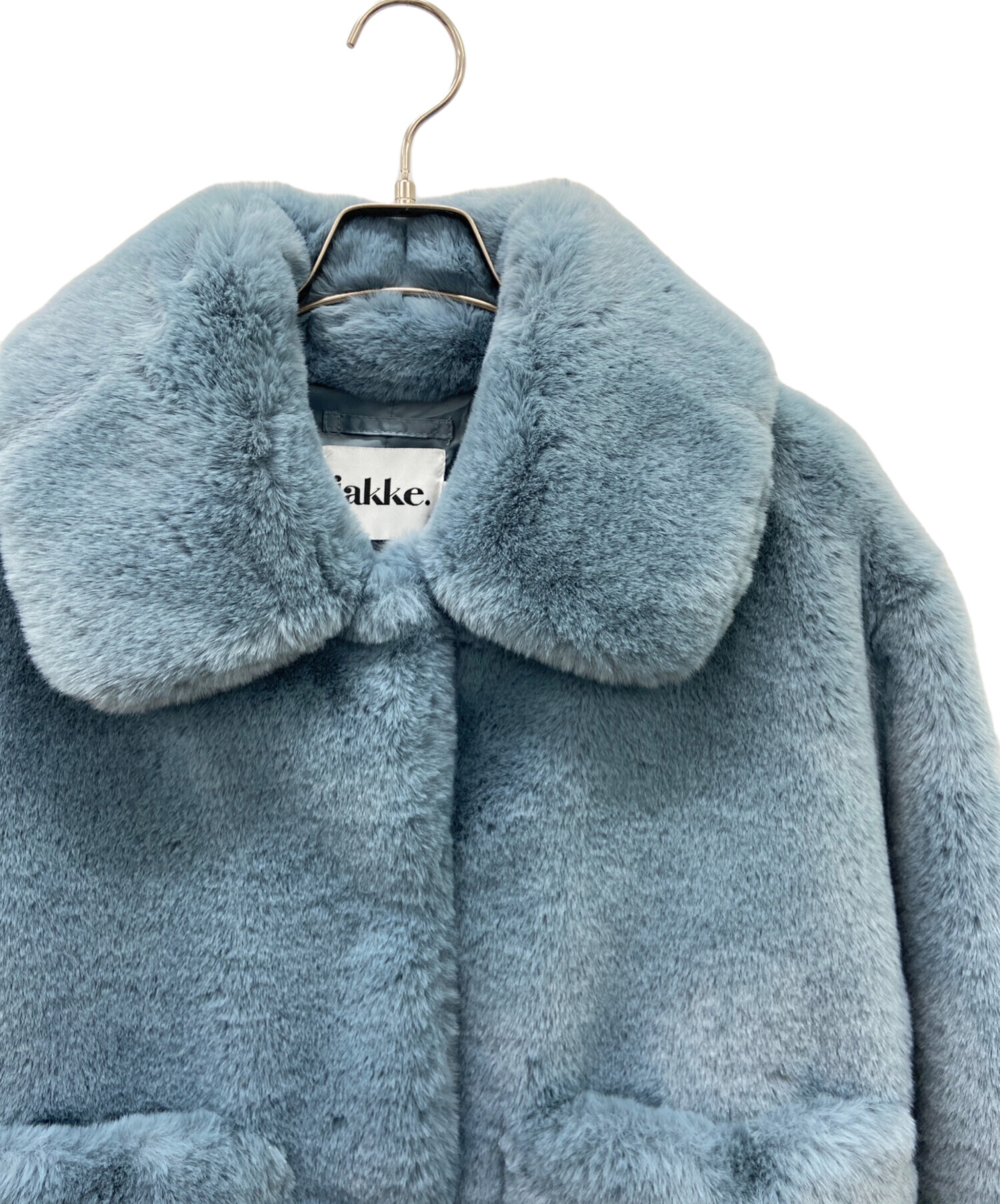 中古・古着通販】Jakke (ジャッキー) フェイクファーコート ブルー