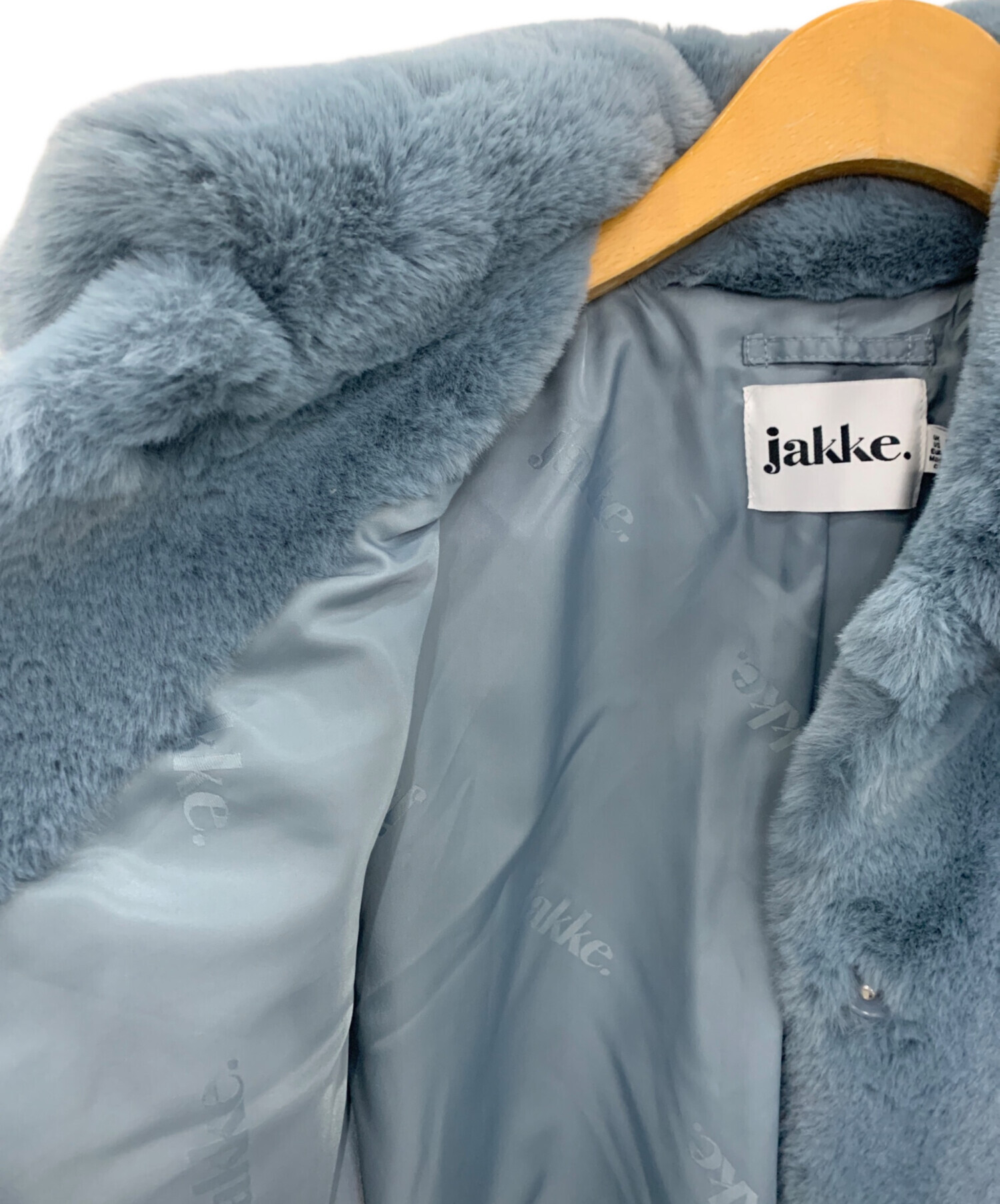 中古・古着通販】Jakke (ジャッキー) フェイクファーコート ブルー