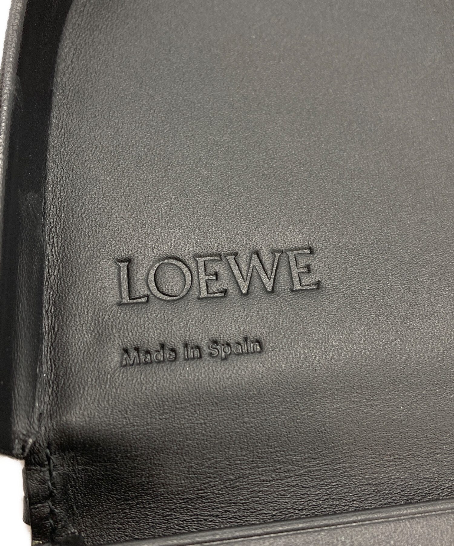 中古・古着通販】LOEWE (ロエベ) HEEL POUCH SMALL ブラック｜ブランド