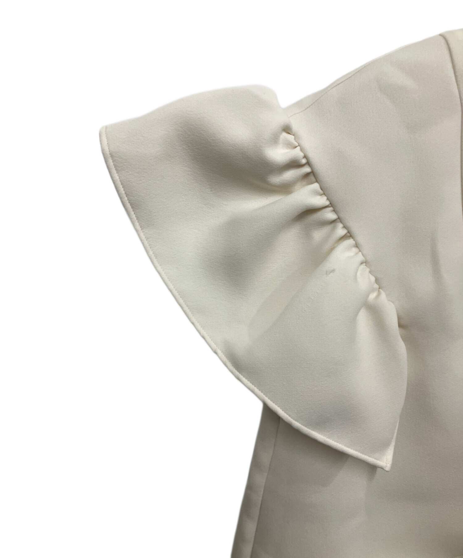 メゾンドドルチェ　フィオーレトップス ivory メゾンドドルチェ フィオーレトップス ivory メゾンドドルチェ