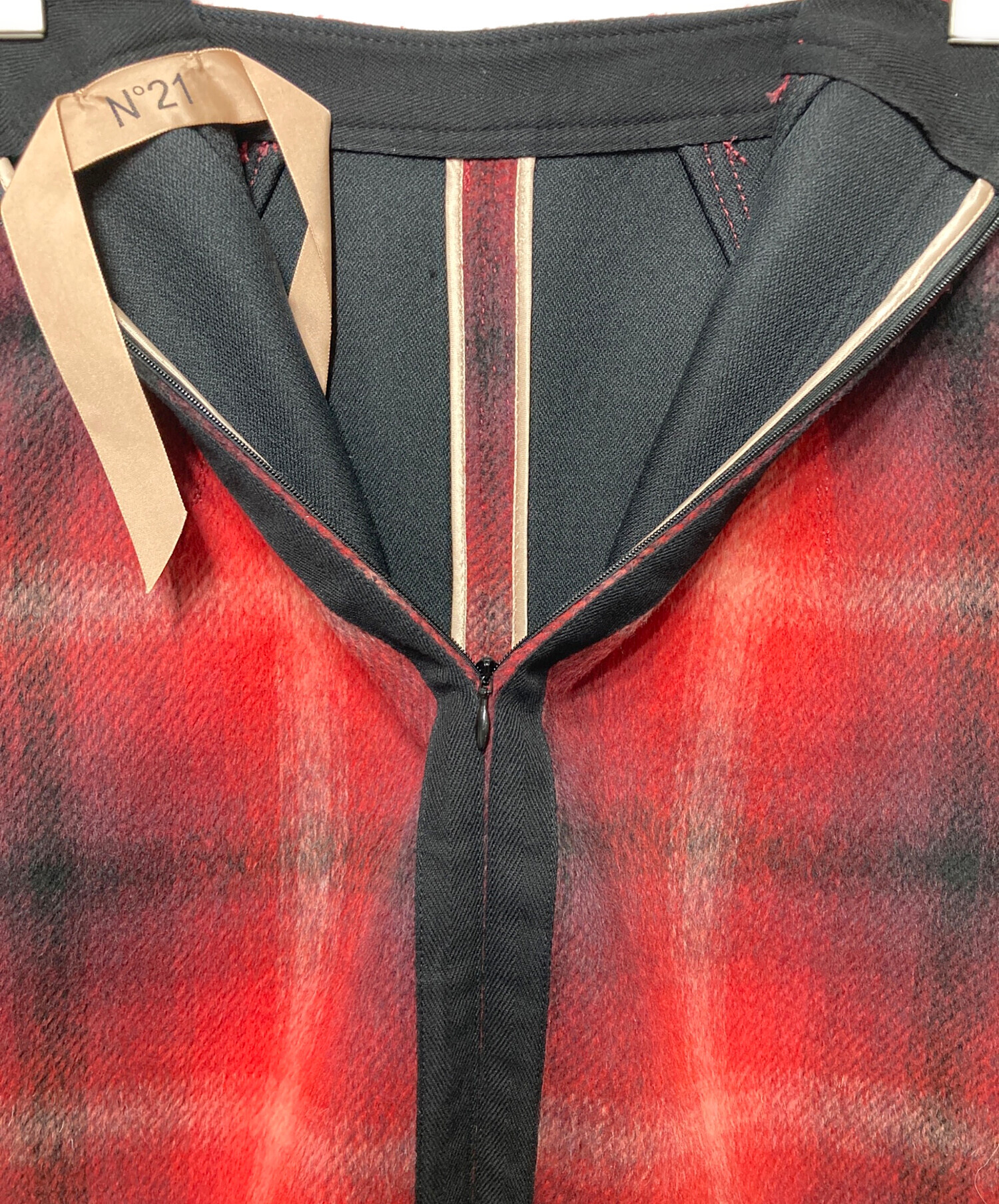 中古・古着通販】N°21 (ヌメロヴェントゥーロ) チェックタイトスカート