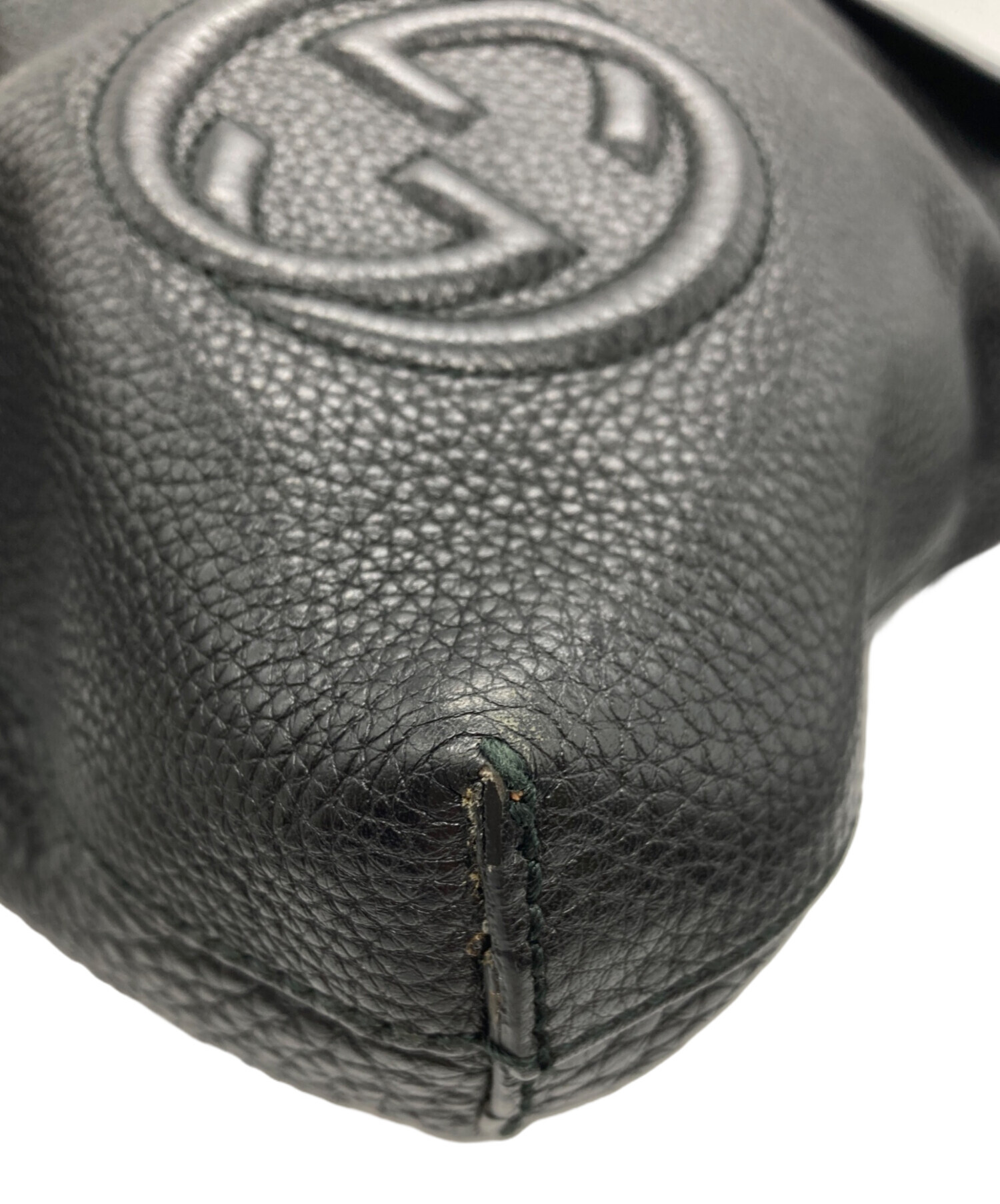 GUCCI ブラック ショルダーバッグ 【中古】 中古・古着通販】GUCCI (グッチ) ショルダーバッグ ブラック｜ブランド