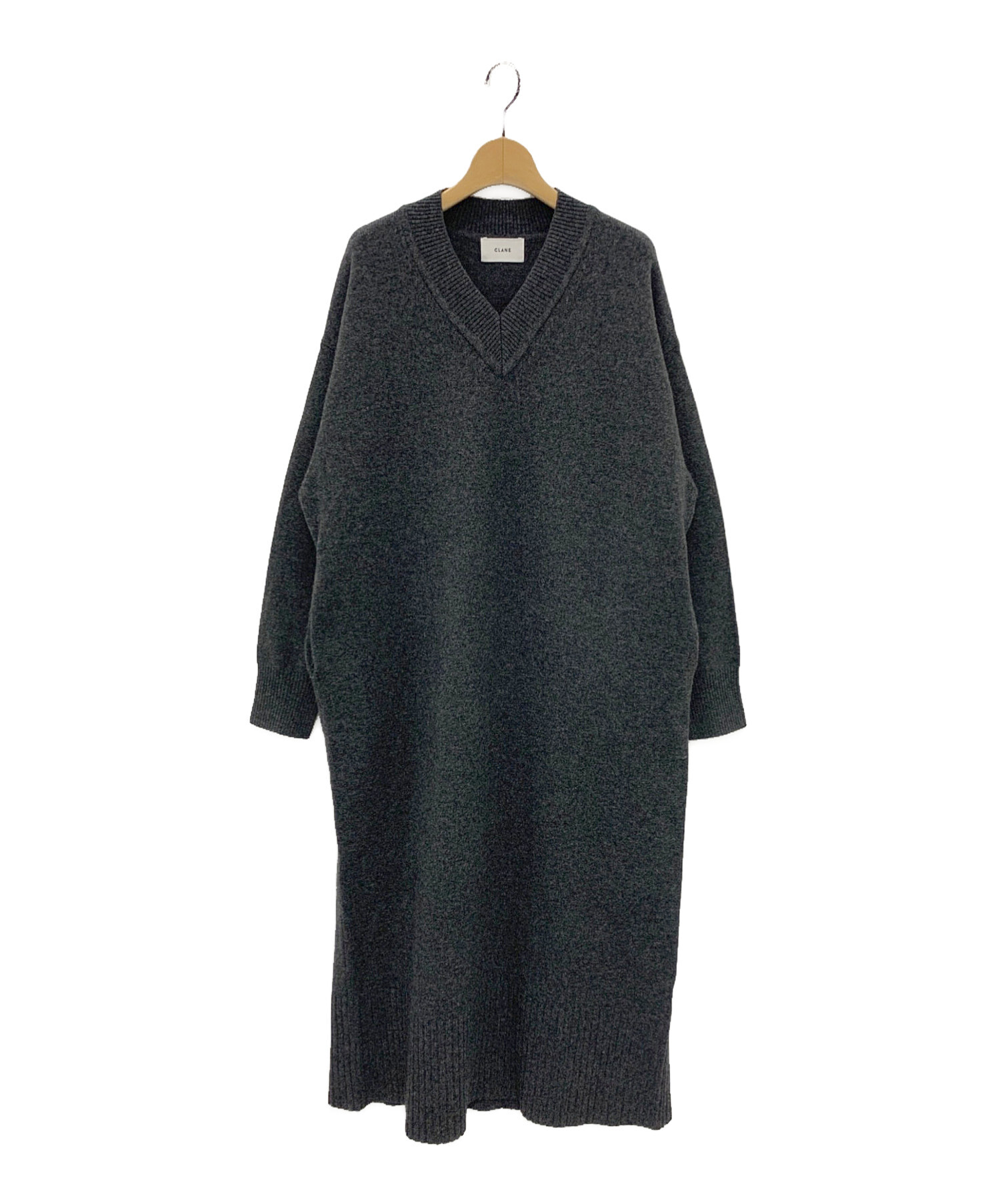 V NECK SWITCH ONEPIECE クラネ　CLANE CLANE（クラネ）の「V NECK SWITCH ONEPIECE（ワンピース）」 - WEAR