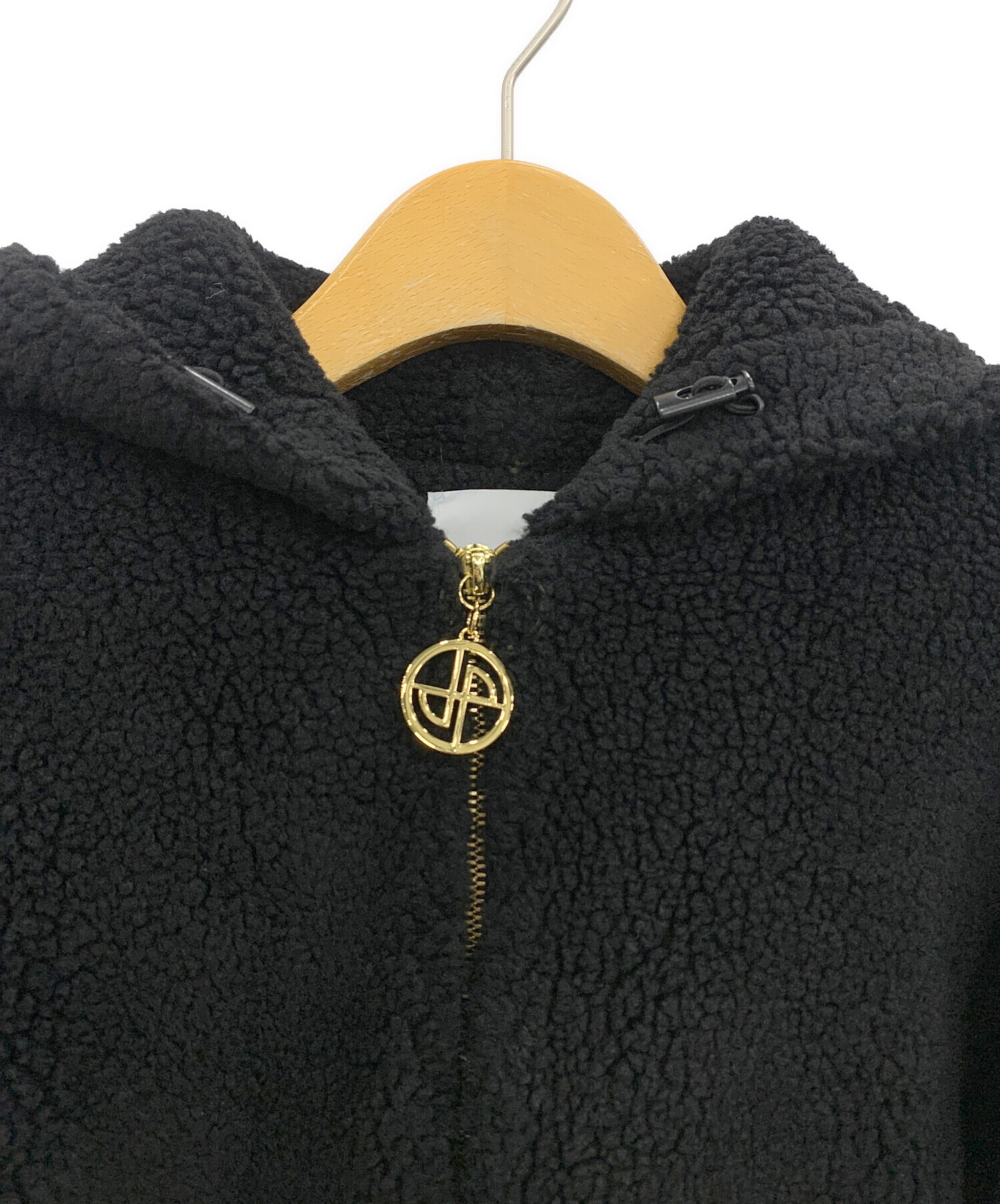 PATOU フード付きクロップドパーカー ブラック 中古・古着通販】patou (パトゥ) クロップドボアパーカー ブラック