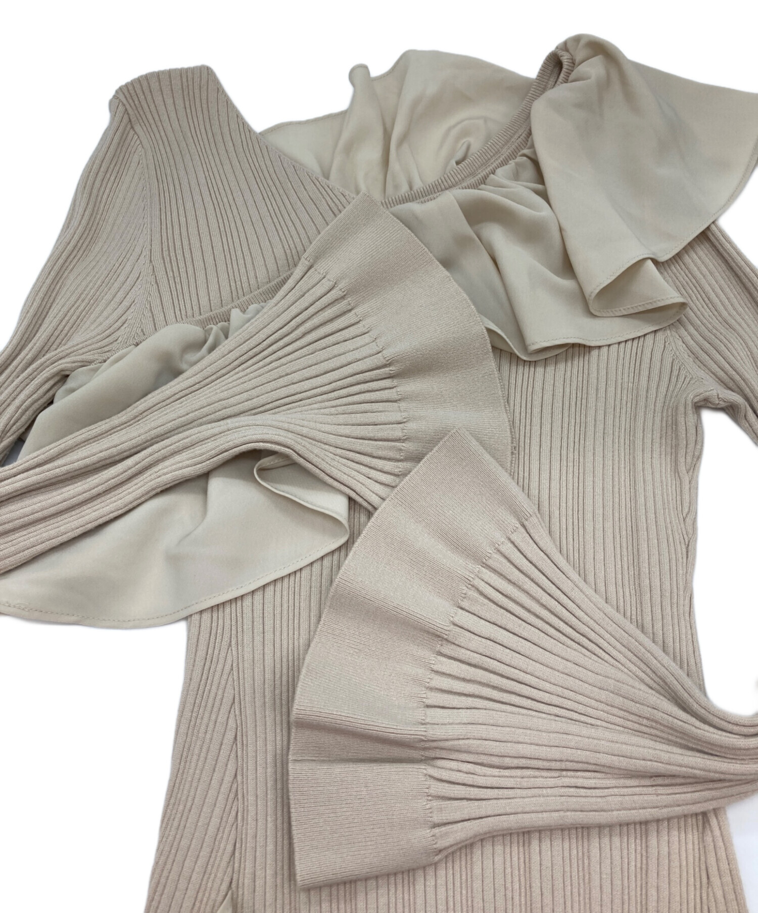 中古・古着通販】HER LIP TO (ハーリップトゥ) Ruffle Wrap Rib Knit 