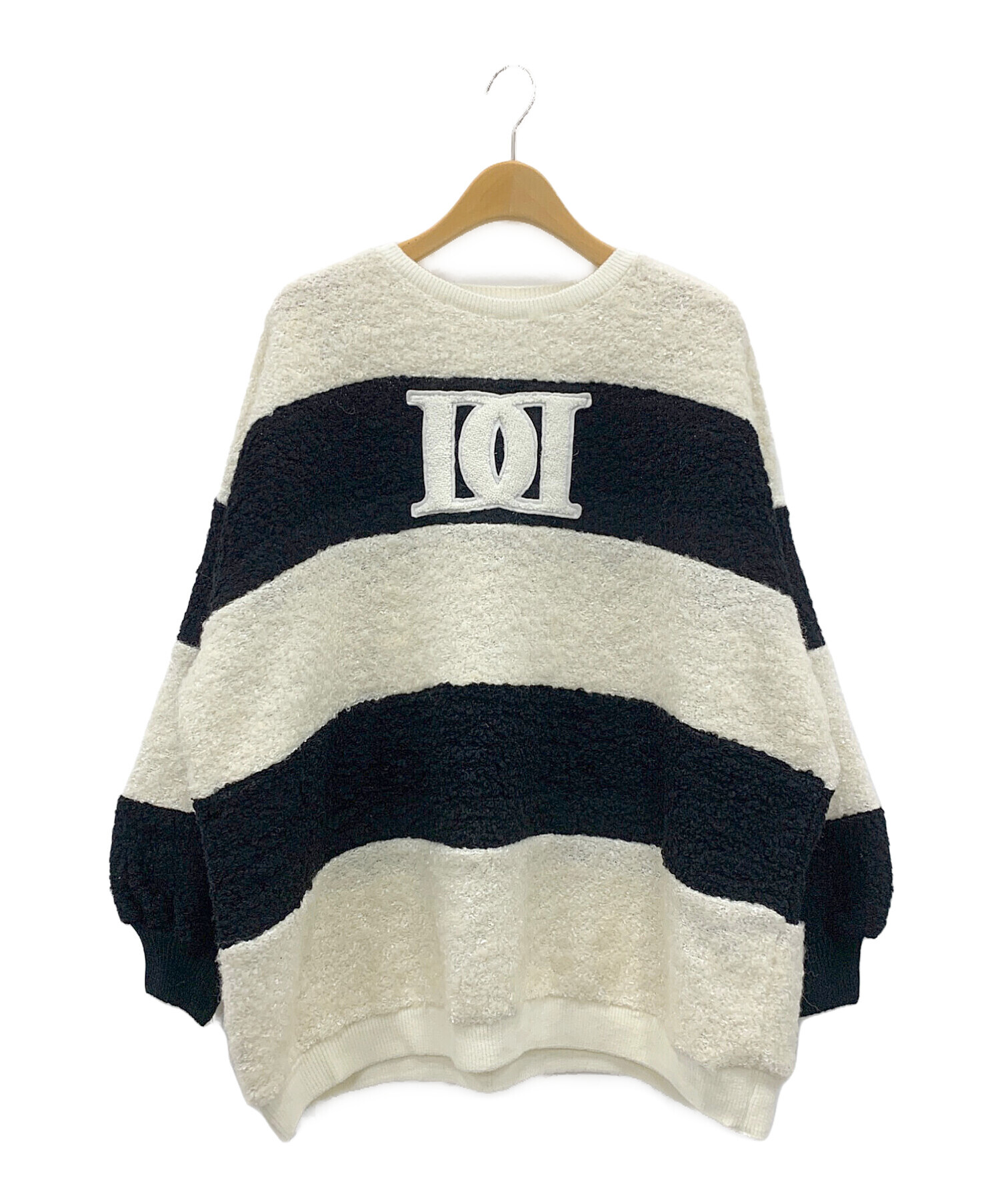 中古・古着通販】darich (ダーリッチ) アップリケブークレ 中古・古着通販】darich (ダーリッチ) アップリケブークレ