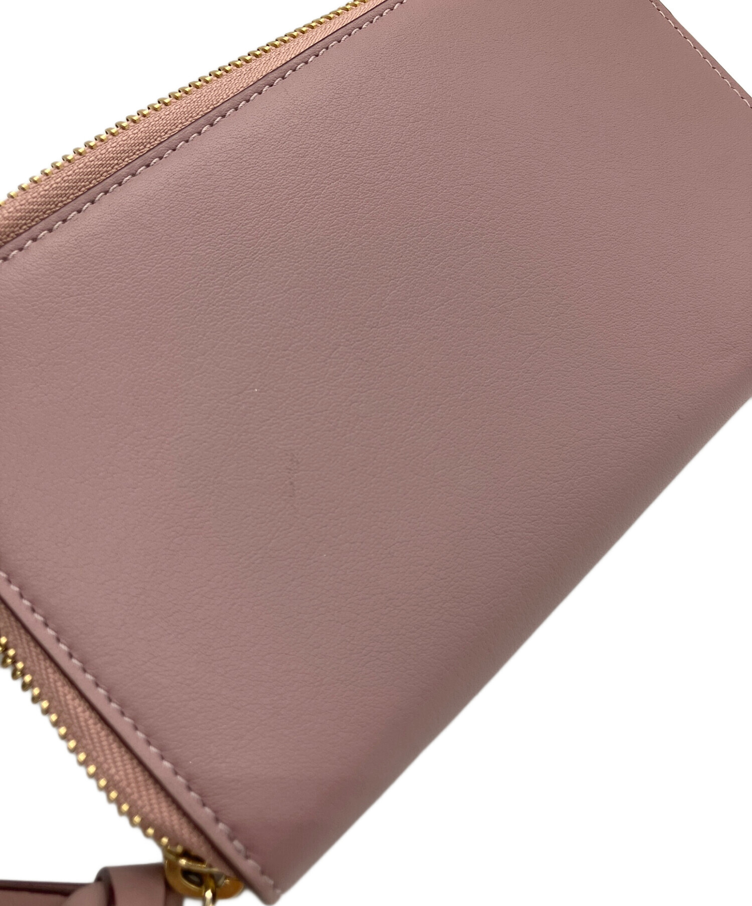 JIMMY CHOO　財布　クリスティ　ミディアム　ラウンド　ピンクベージュ 中古・古着通販】JIMMY CHOO (ジミーチュウ) チェーンショルダー