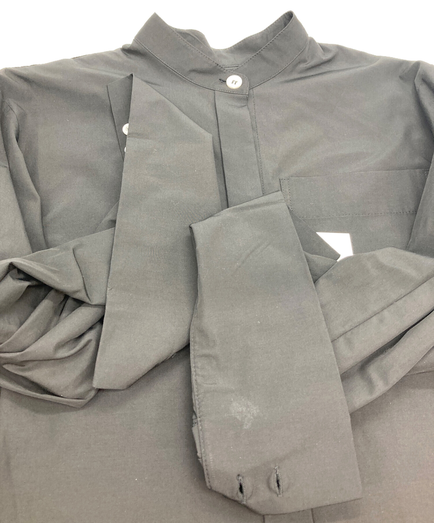 中古・古着通販】machatt (マチャット) ラウンドヘムシャツ ブラック