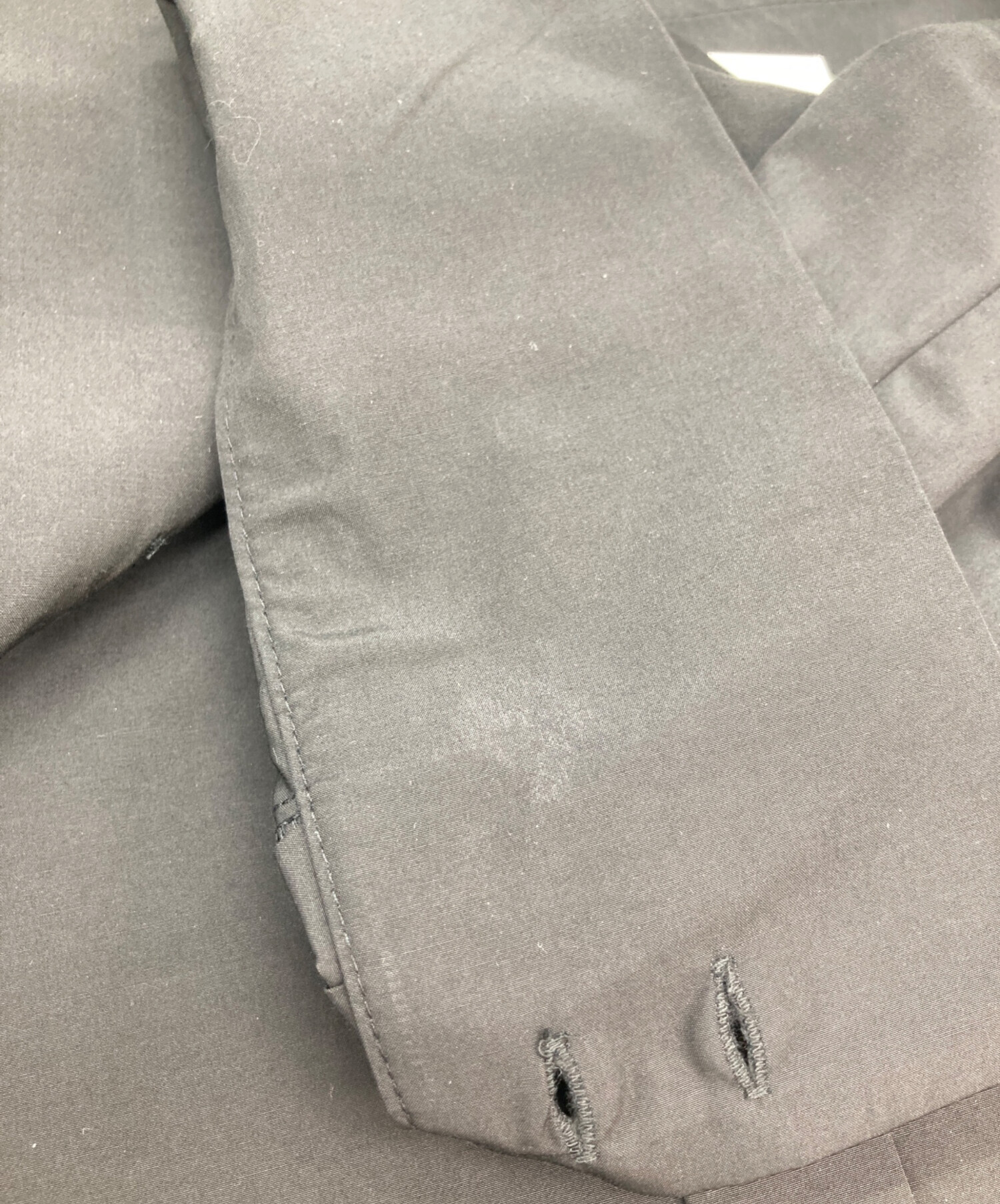 中古・古着通販】machatt (マチャット) ラウンドヘムシャツ ブラック