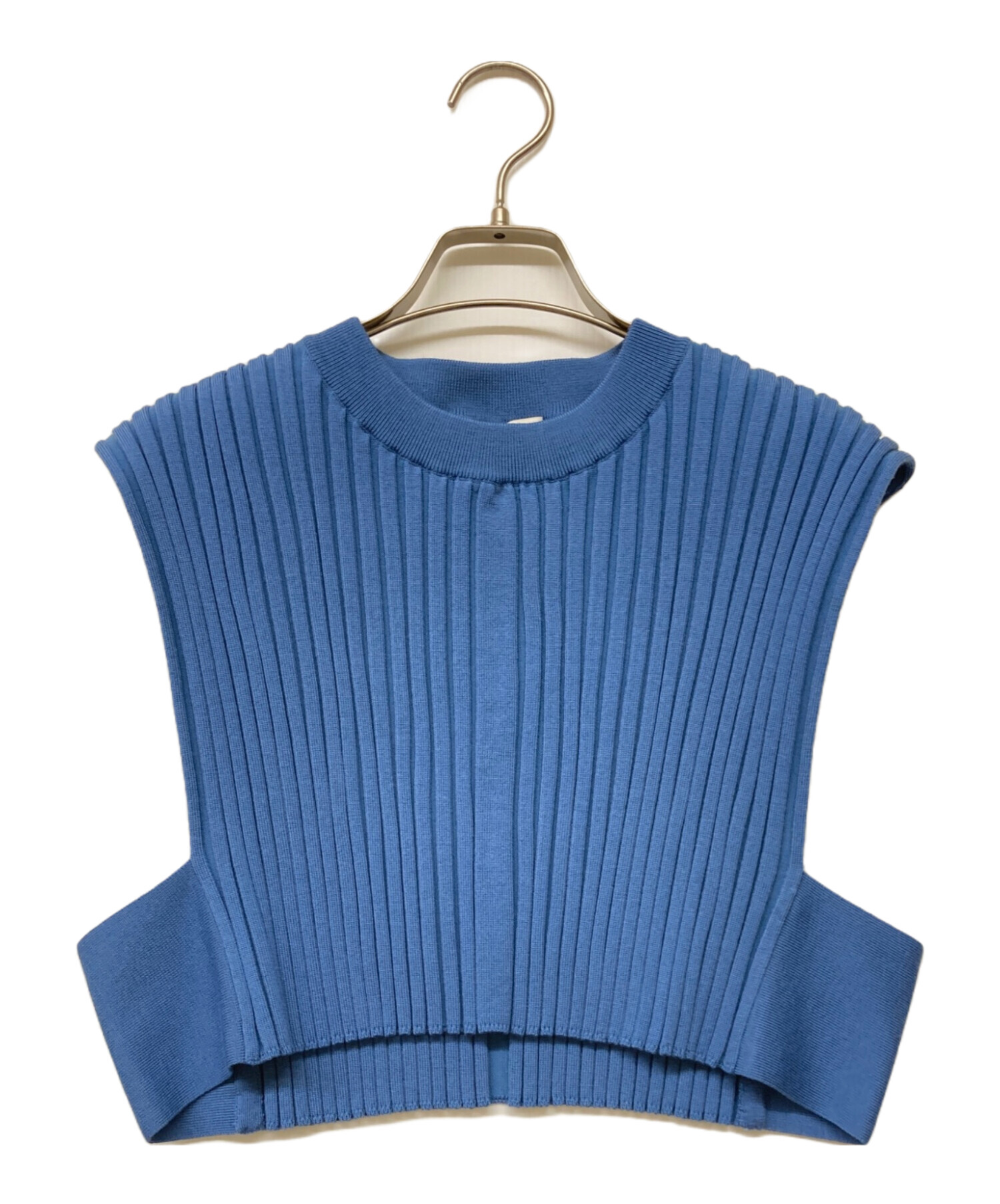 HYKE Wide Ribbed Cropped Vest
