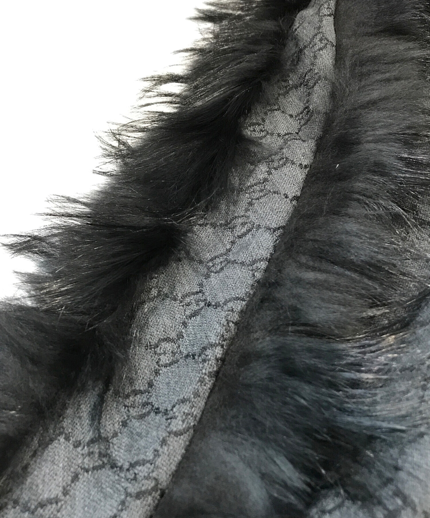 GUCCIファー付きストール 中古・古着通販】GUCCI (グッチ) ファー付GG大判ストール