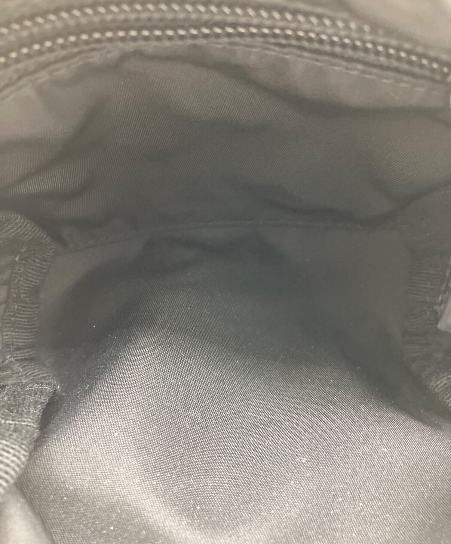 新品未使用　本物　プラダ　ベア　ポーチ　2008 新品未使用 本物 プラダ ベア ポーチ 2008 - メルカリ