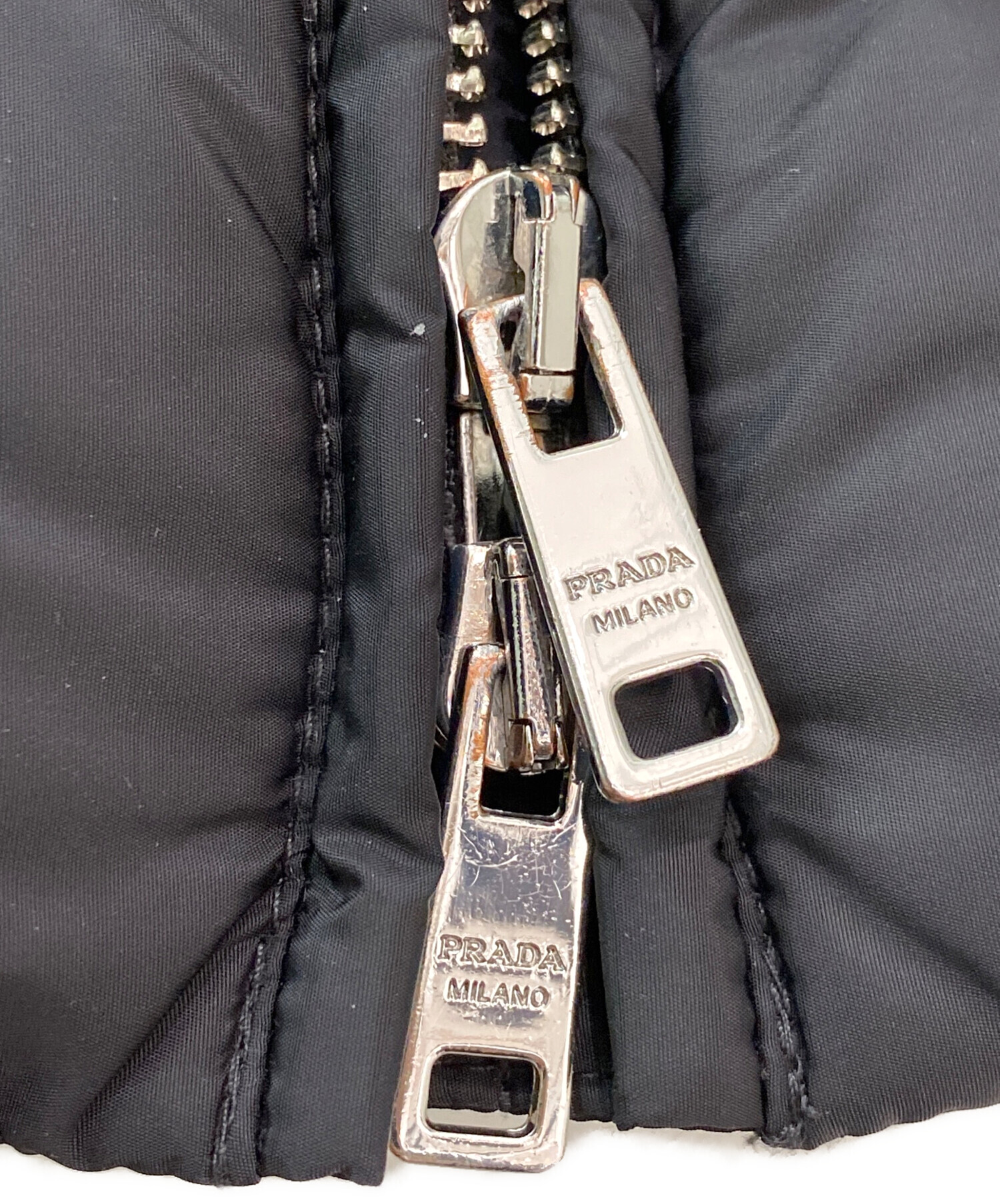 中古・古着通販】PRADA (プラダ) ダウンジャケット ブラック サイズ:44