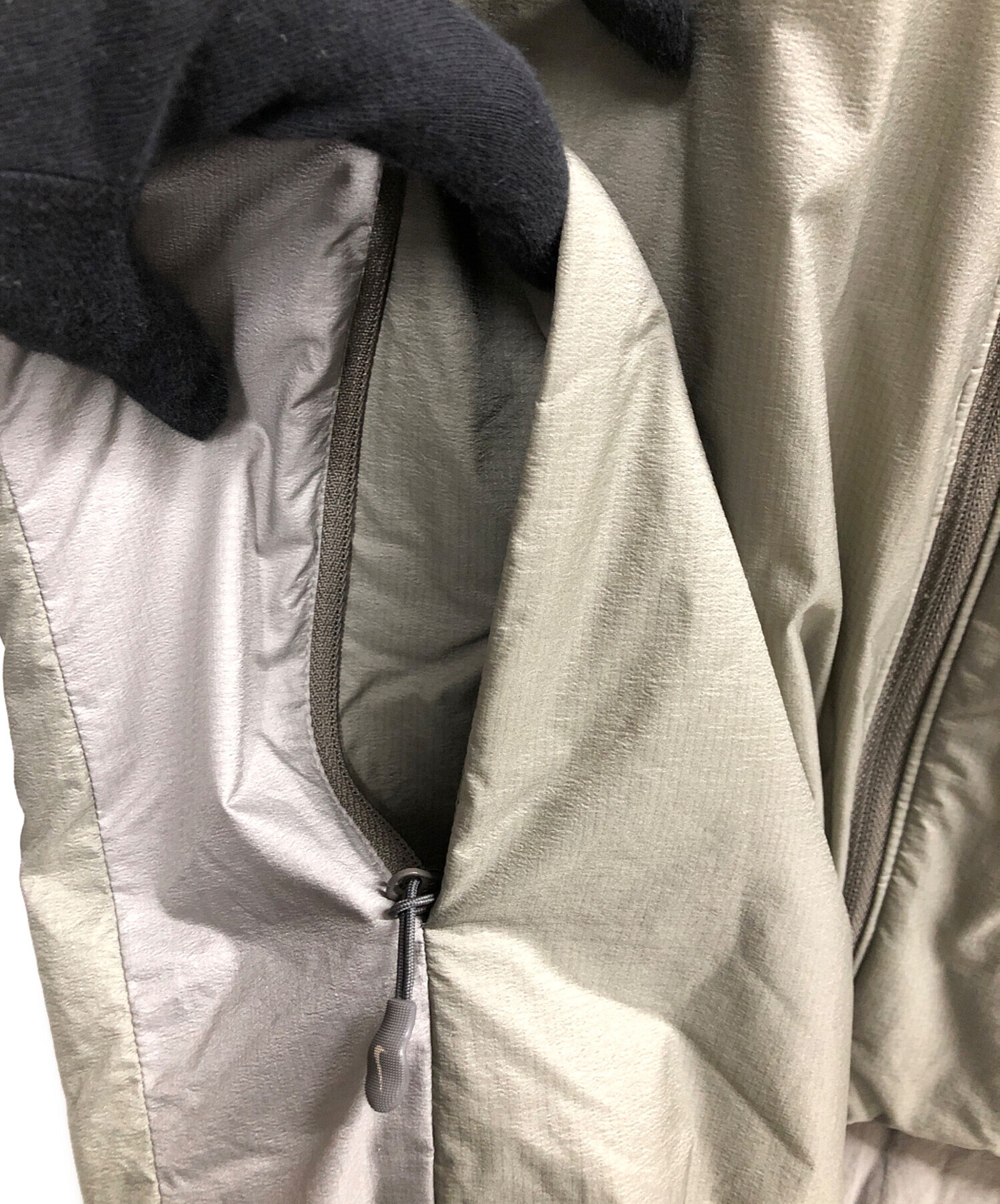 中古・古着通販】GYAKUSOU (ギャクソウ) ナイロンジャケット グレー