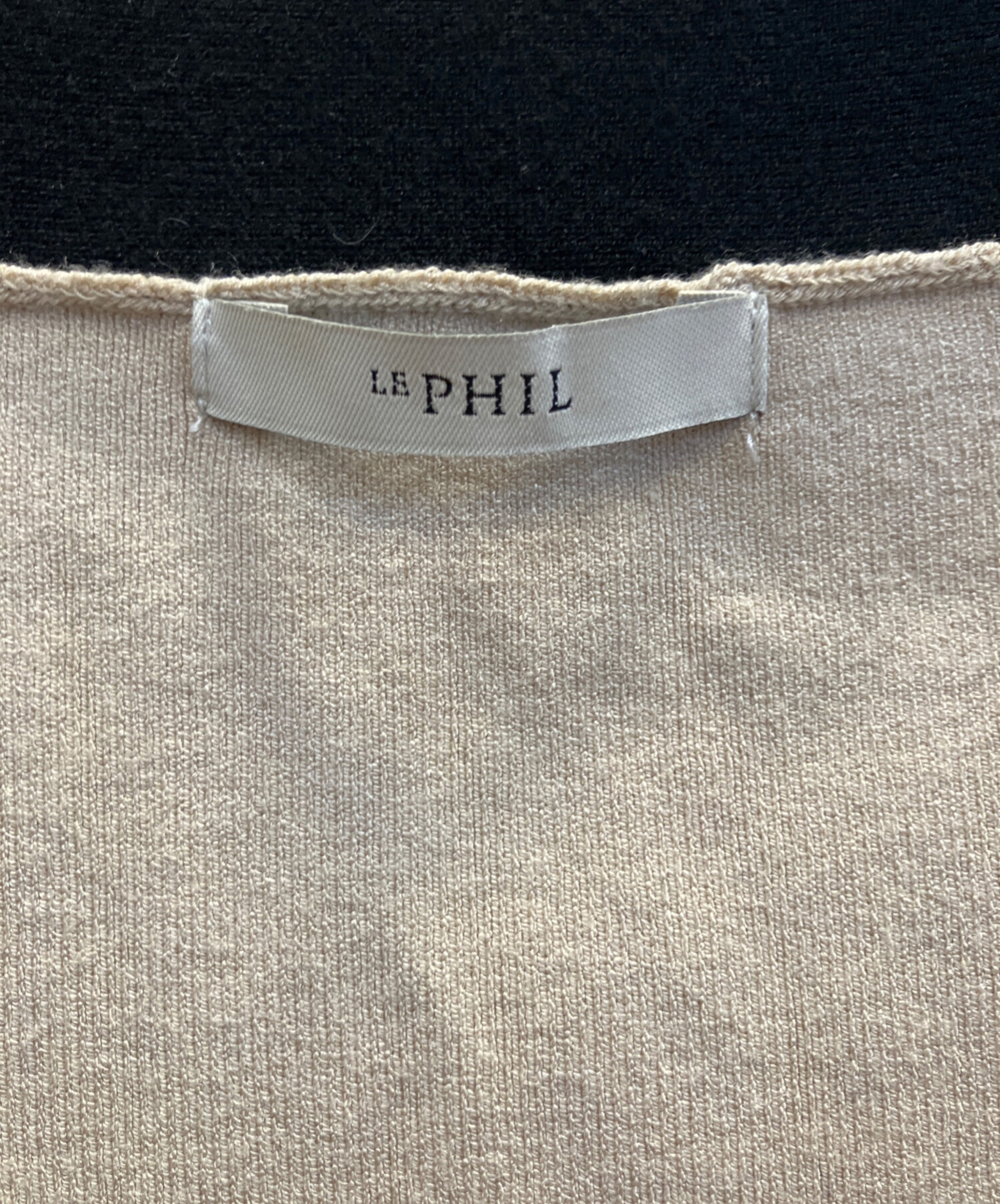新品タグ付☆ LE PHIL ルフィル ラインジレ ベスト Vライン LE PHIL