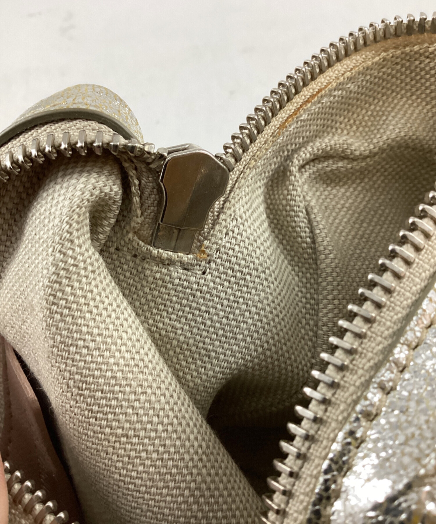 中古・古着通販】JIMMY CHOO (ジミーチュウ) スタースタッズポーチ
