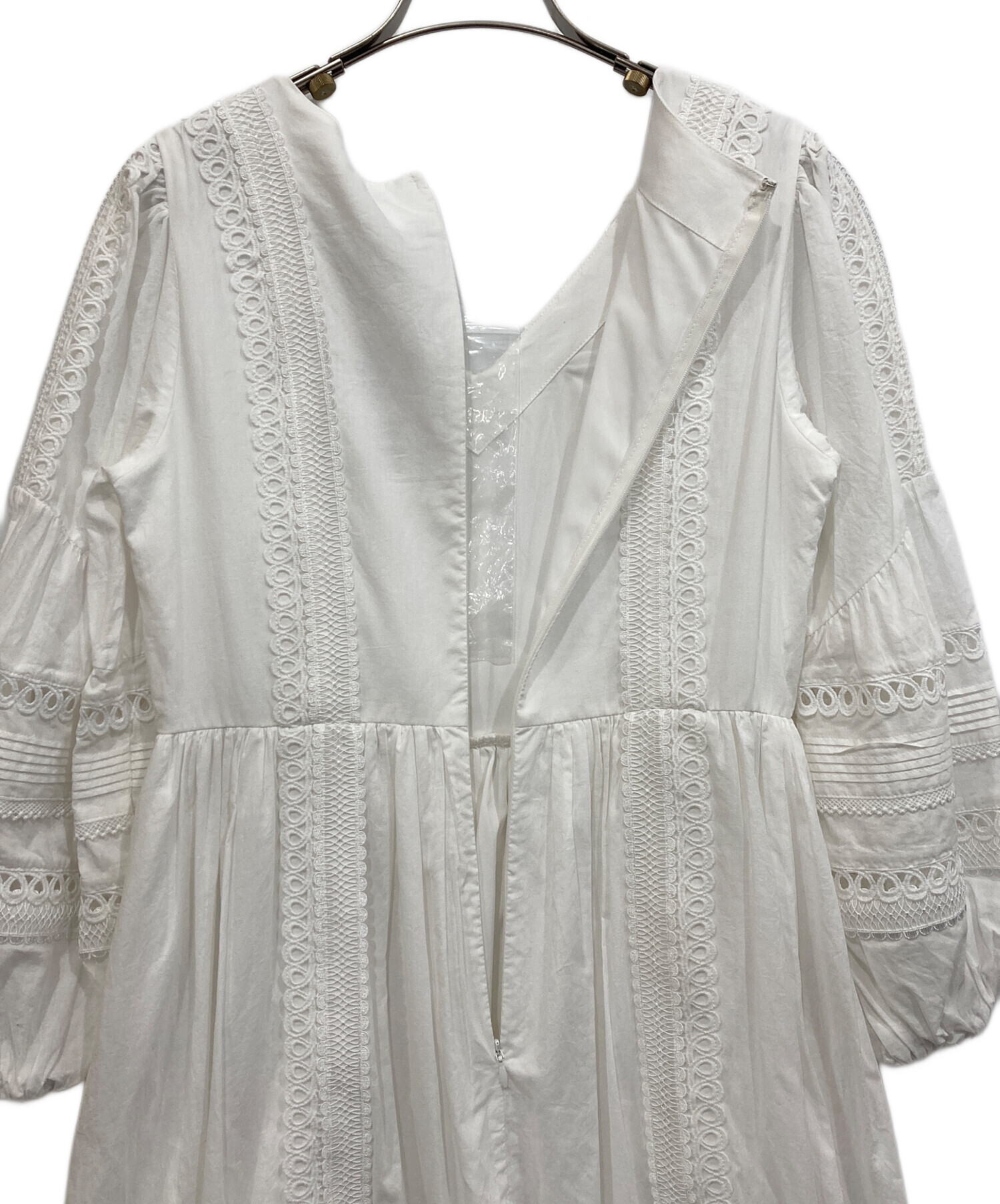 エステラケー Estella.K Lace Belted Shirt Dress 中古・古着通販】Estella.K (エステラケー) Maisie Belted Lace Dress