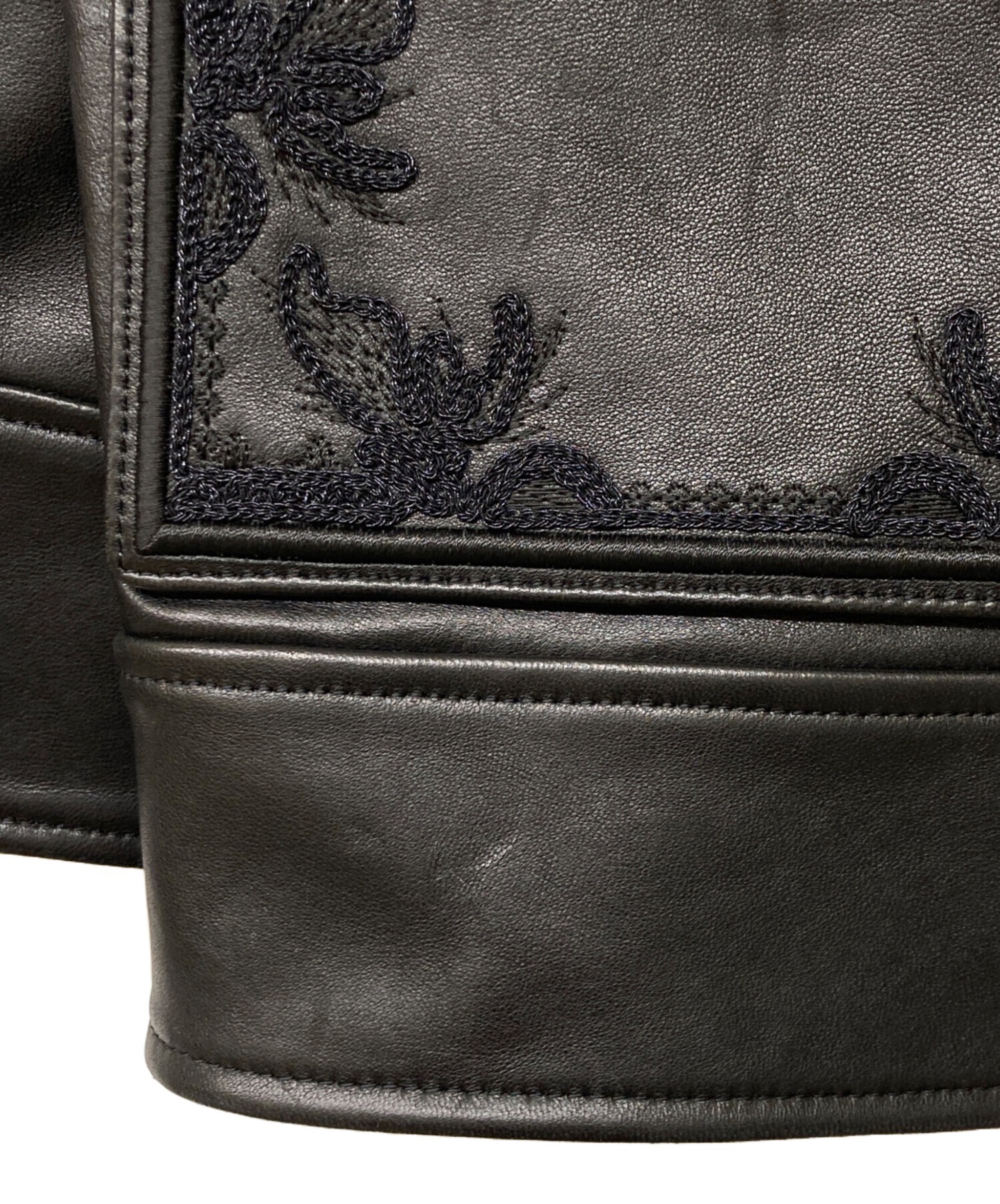 中古・古着通販】MURRAL (ミューラル) Framed embroidery leather