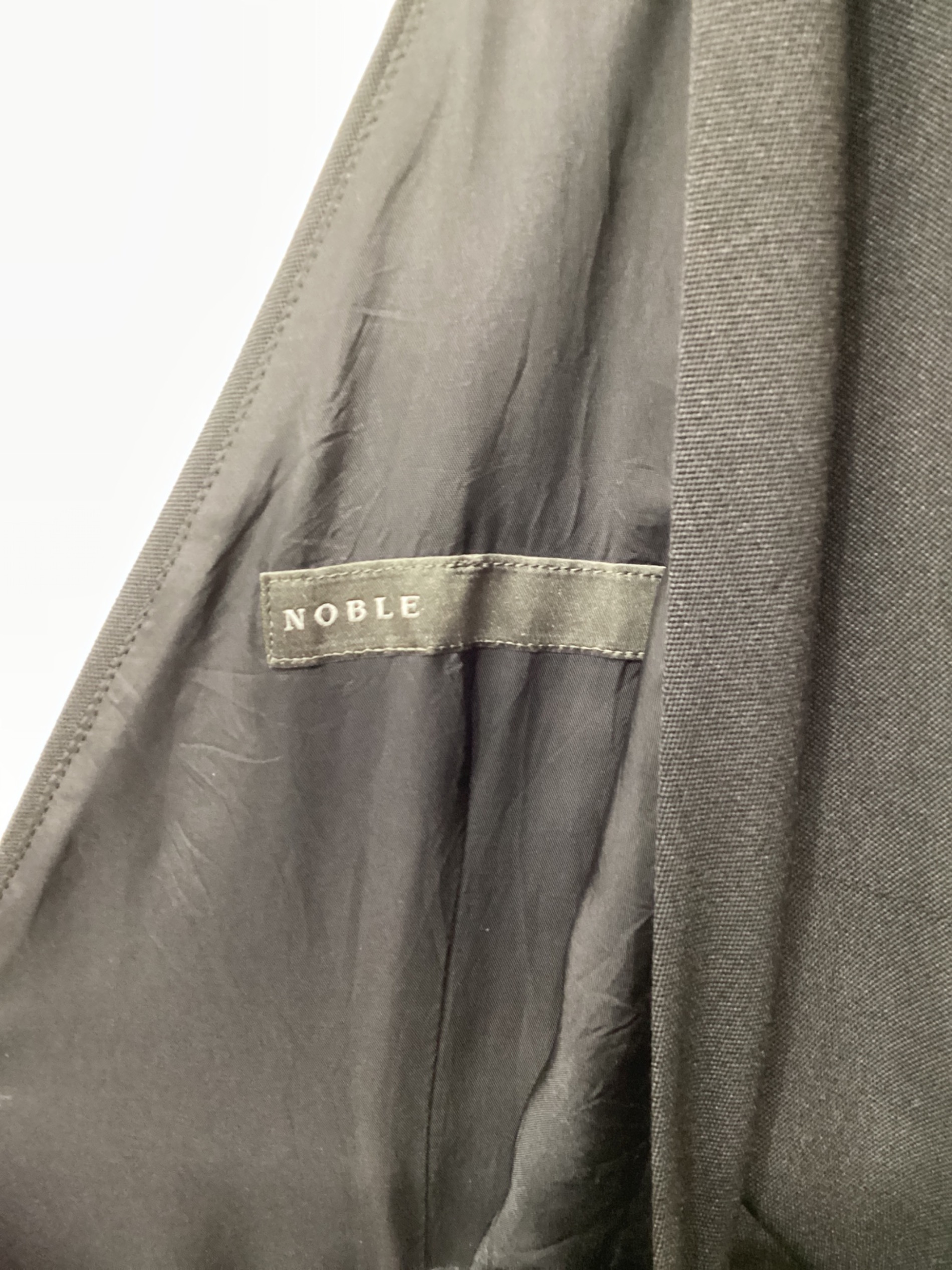 中古・古着通販】Noble (ノーブル) ストレートVネックワンピース 中古・古着通販】Noble (ノーブル) ストレートVネックワンピース