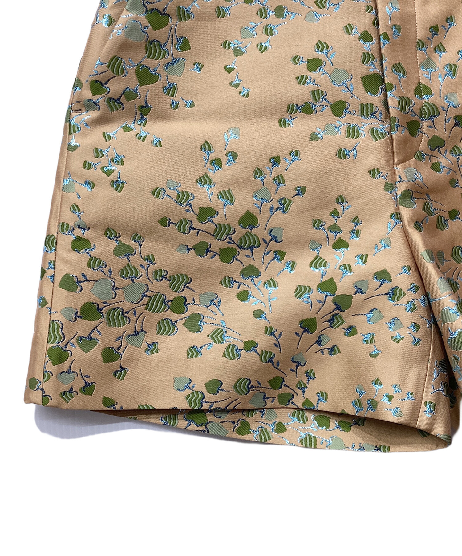 中古・古着通販】GUCCI (グッチ) ハイウエストショートパンツ ベージュ