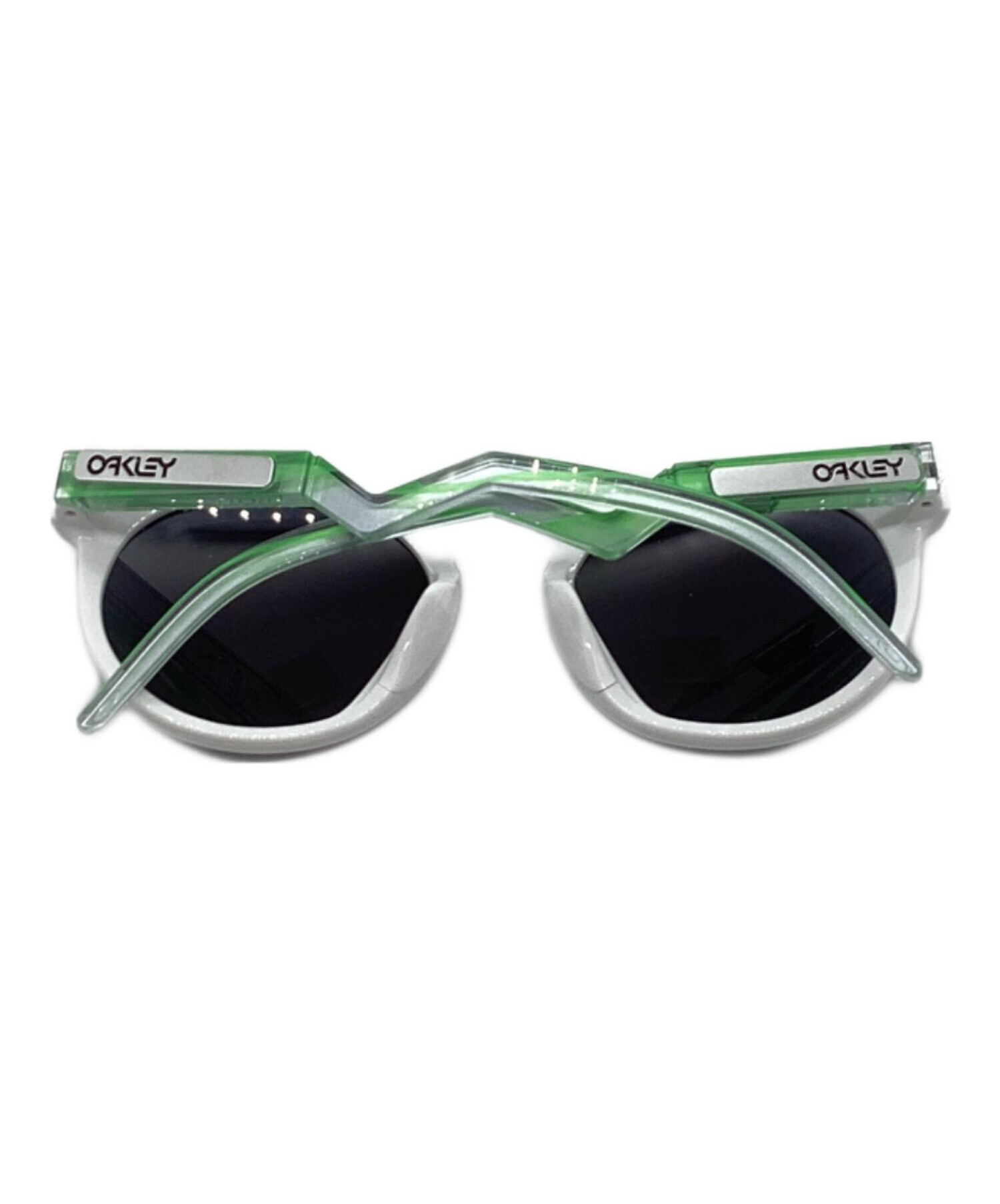 中古・古着通販】OAKLEY (オークリー) サングラス ホワイト×グリーン 中古・古着通販】OAKLEY (オークリー) サングラス ホワイト×グリーン