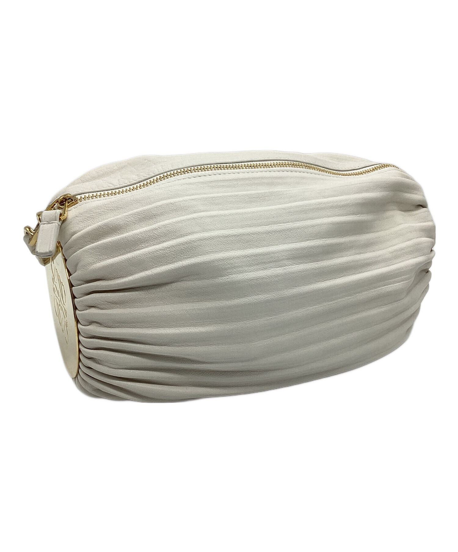 中古・古着通販】LOEWE (ロエベ) LOEWE ブレスレット ポーチ 中古・古着通販】LOEWE (ロエベ) LOEWE ブレスレット ポーチ