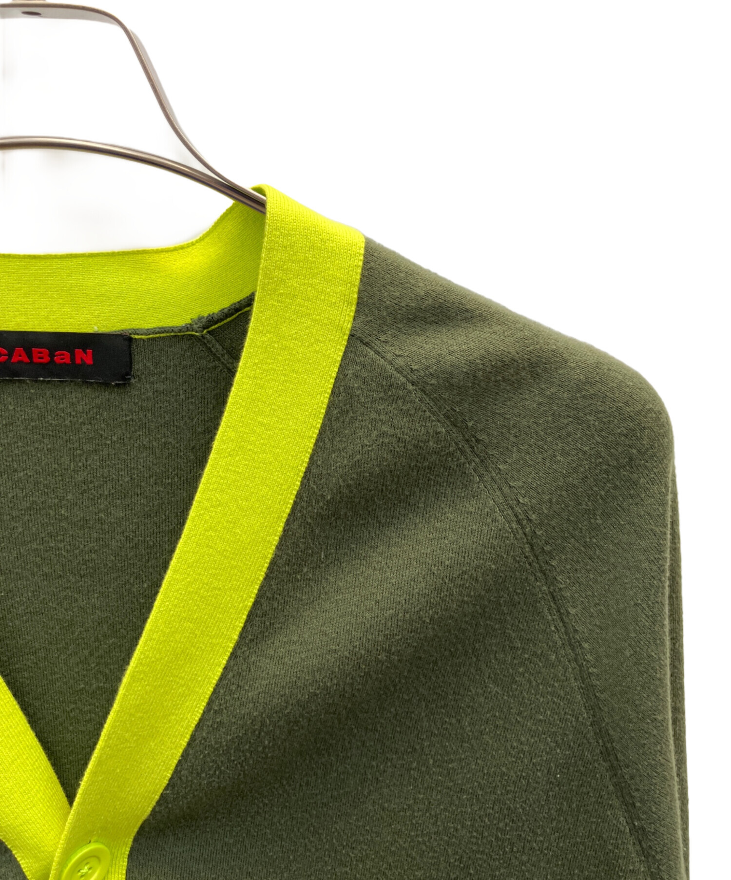 CABaN キャバン カーディガン M カーキ 【古着】【中古】【送料無料】 中古・古着通販】CABAN (キャバン) コットンカシミヤ バイカラーV