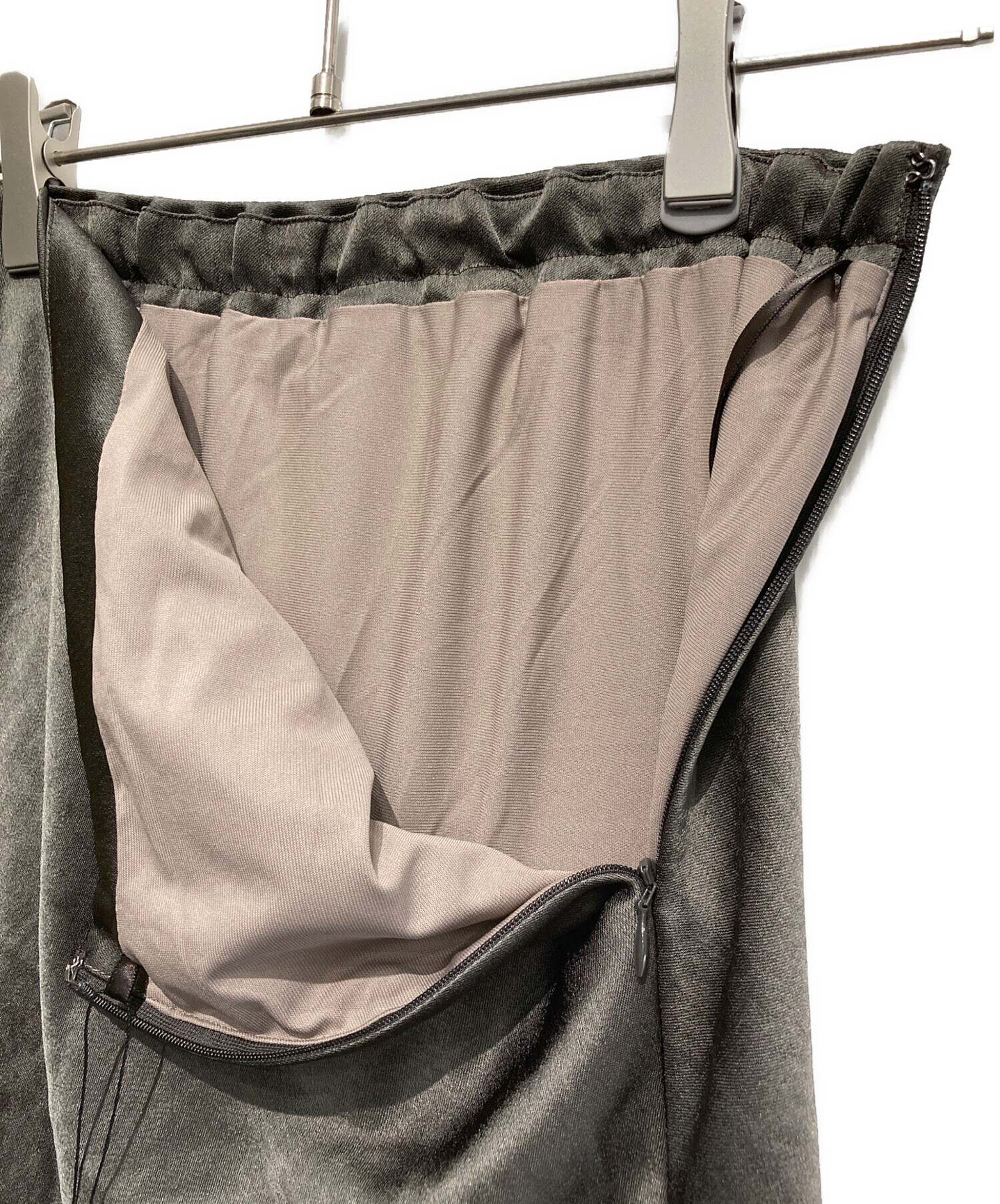 中古・古着通販】anuans (アニュアンス) サテンバイアスナロースカート