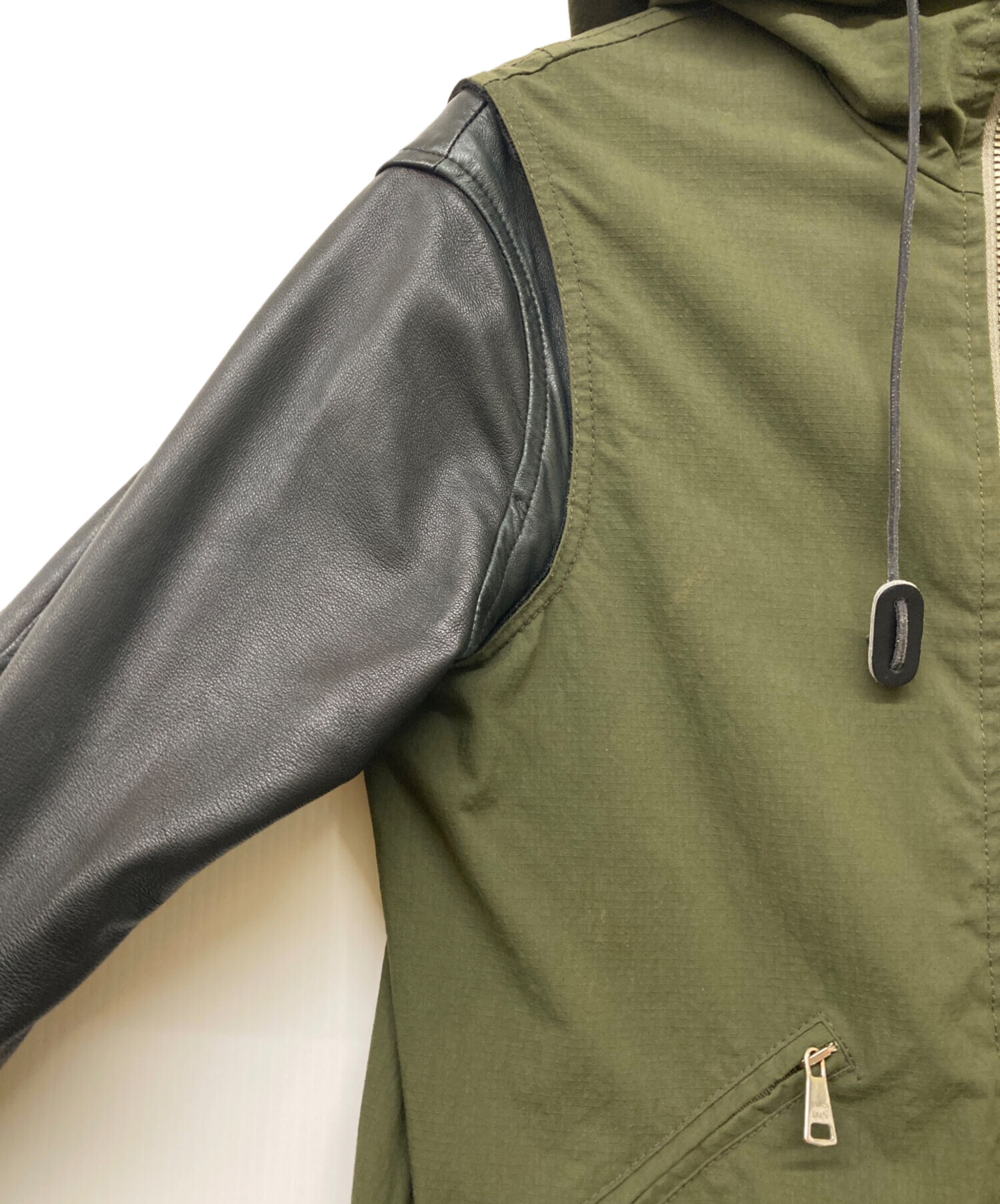 ジョルジオブラッドフード付きジャケット オリーブグリーン ジョルジオブラッドフード付きジャケット オリーブグリーン