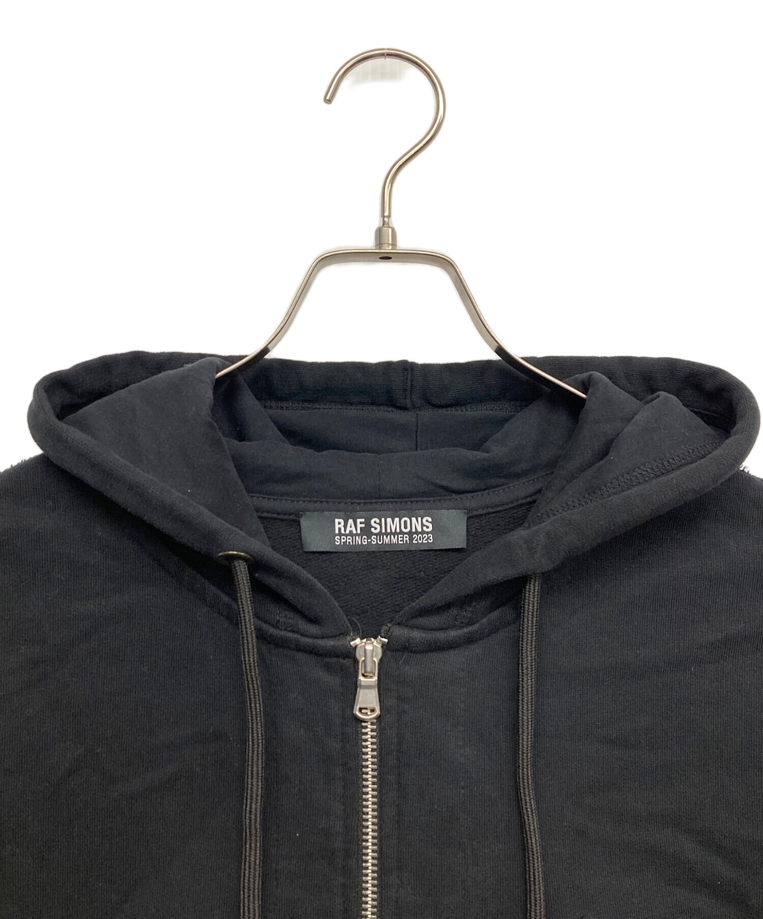 RAF SIMONS ラフシモンズ パーカー 黒 S 中古・古着通販】RAF SIMONS (ラフシモンズ) ZIPPED HOODIE WITH RS