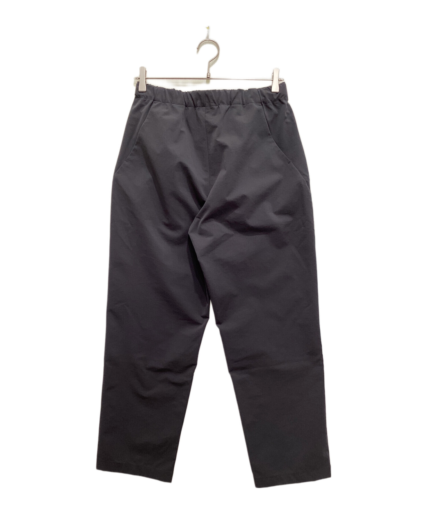 GOLDWIN ゴールドウィン ワンタックテーパードストレッチパンツ　グレー Goldwin (ゴールドウィン) One Tuck Tapered Stretch Pants