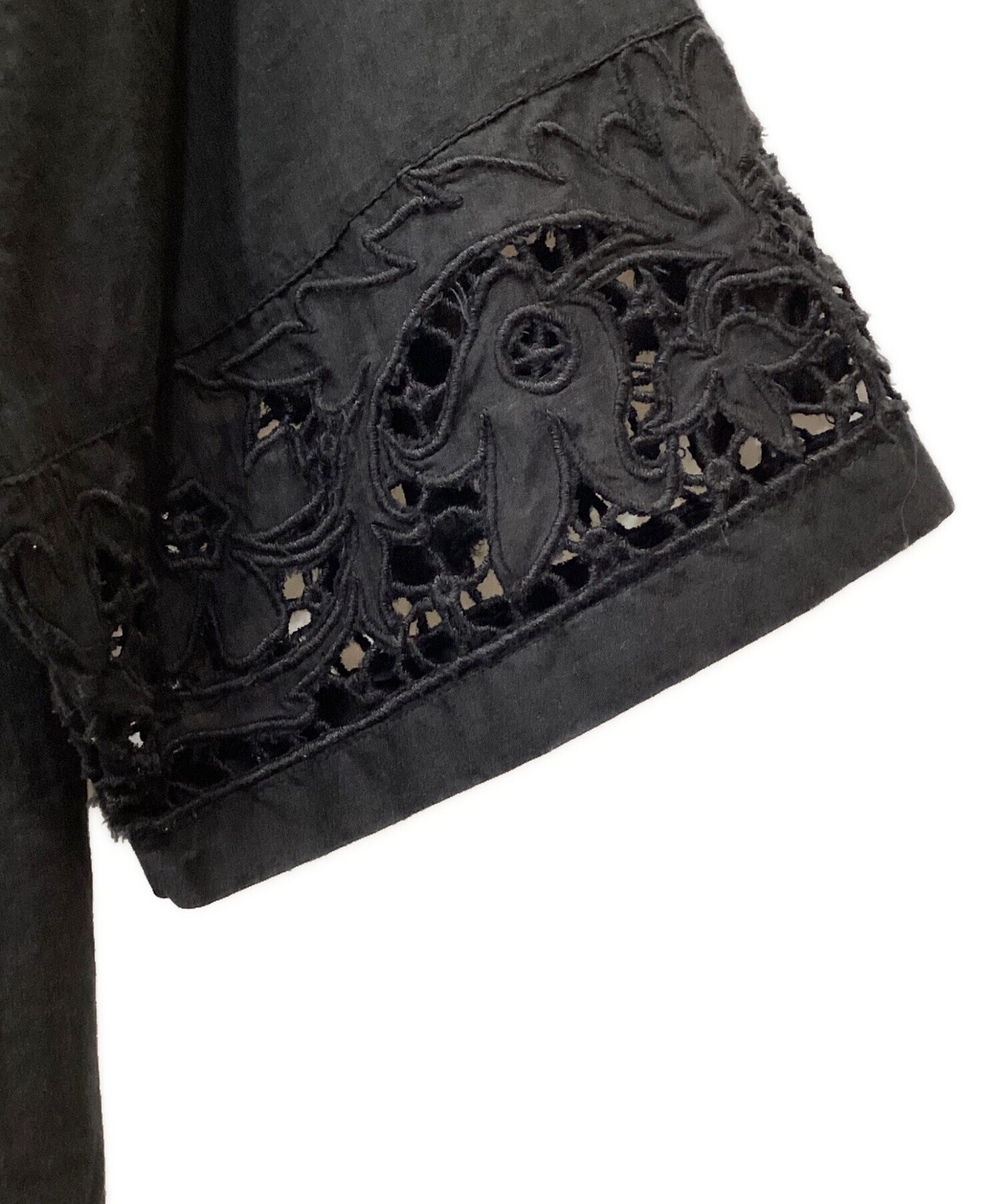 中古・古着通販】anuke (アンヌーク) Cutwork Lace Shirts ブラック 
