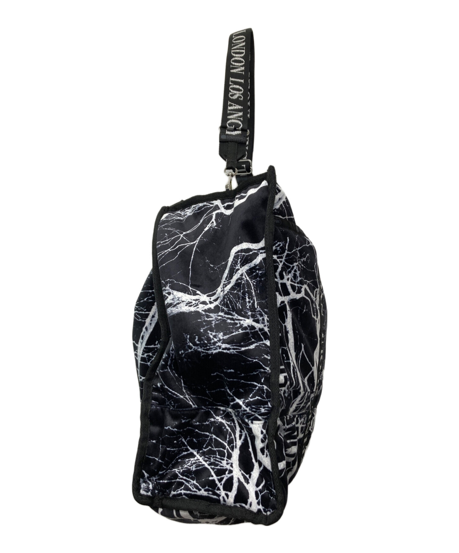 中古・古着通販】LeSportsac (レスポートサック) Libertine 