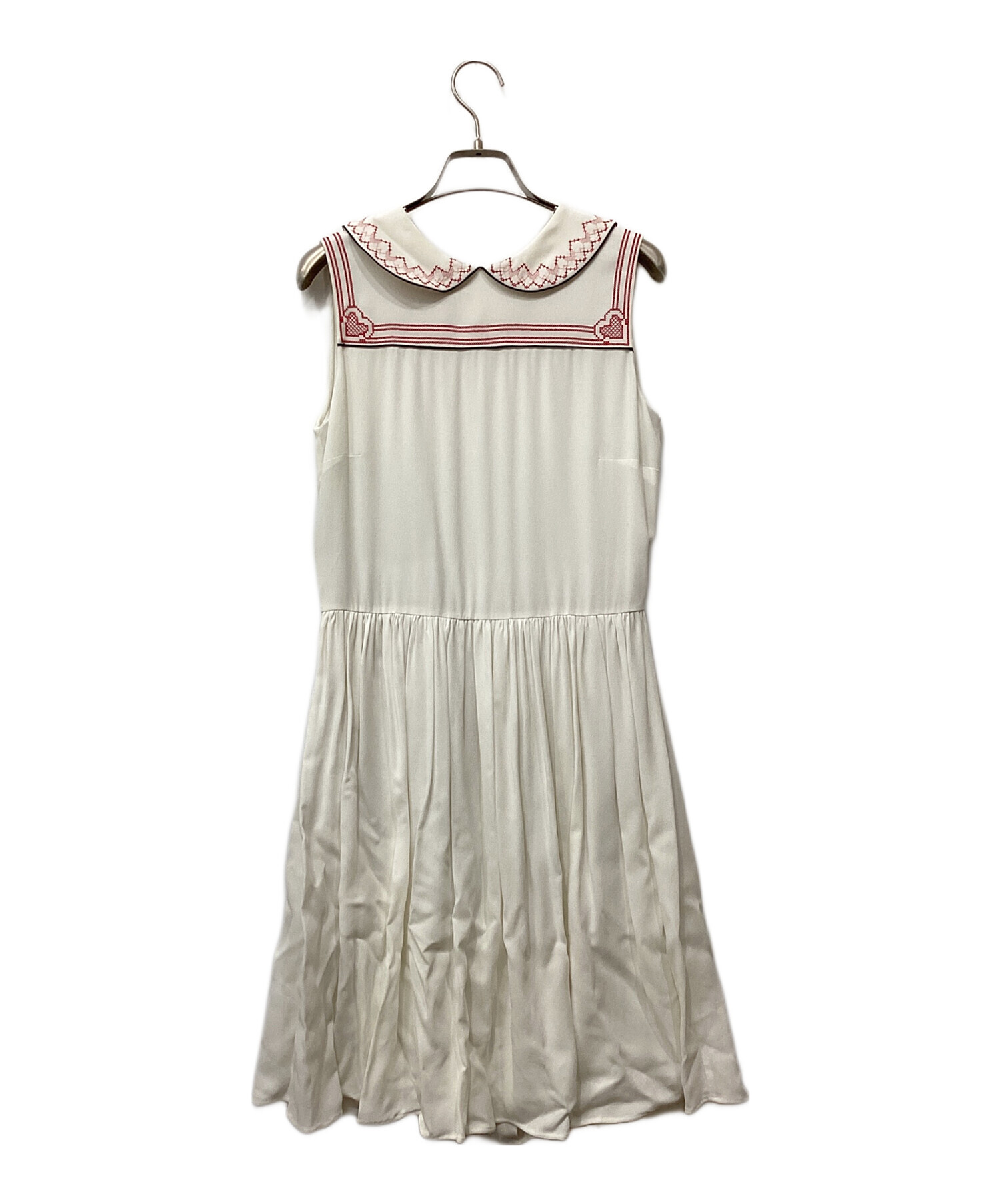中古・古着通販】MIU MIU (ミュウミュウ) ノースリーブ 中古・古着通販】MIU MIU (ミュウミュウ) ノースリーブ