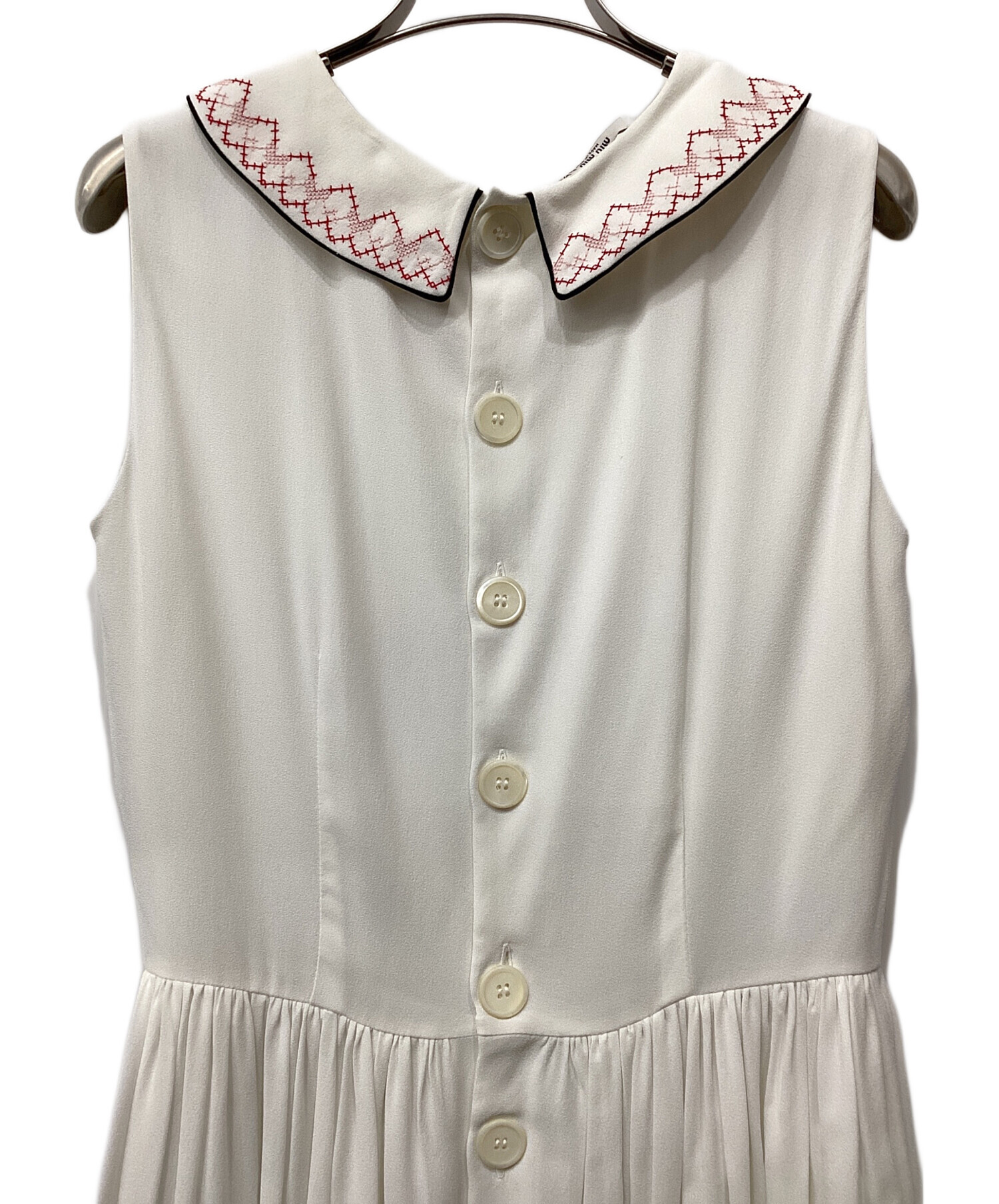 中古・古着通販】MIU MIU (ミュウミュウ) ノースリーブ 中古・古着通販】MIU MIU (ミュウミュウ) ノースリーブ