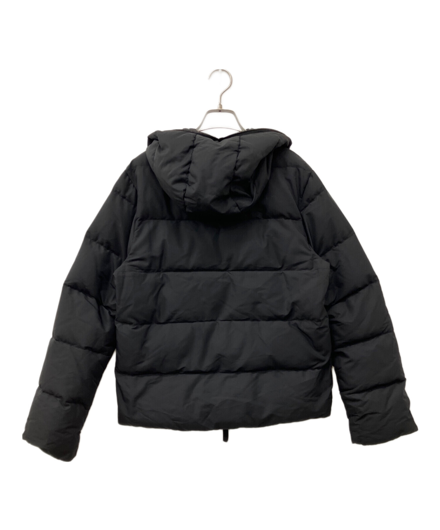 【超美品】デュベティカ ダウンジャケット ブラック　44サイズ 美品デュベティカ ダウンジャケット ブラック44サイズ