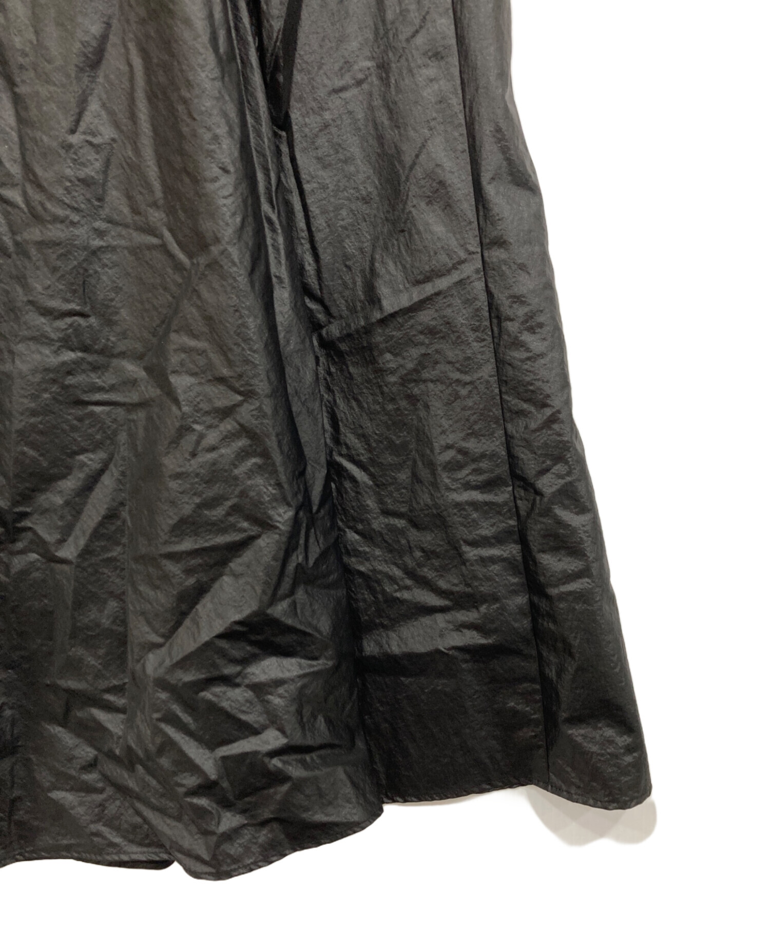 中古・古着通販】BEARDSLEY (ビアズリー) レザー調ギャザー 中古・古着通販】BEARDSLEY (ビアズリー) レザー調ギャザー