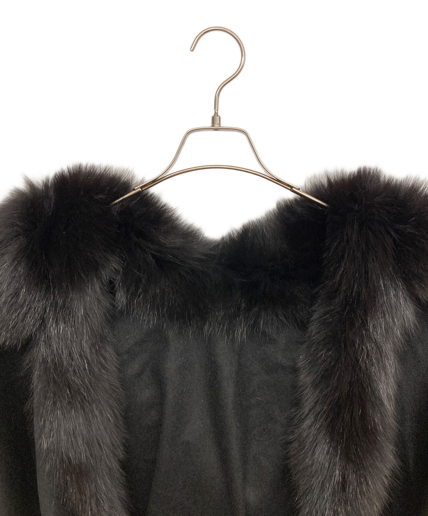 値下げ　☆SAGA FARS サガファーズ☆ ファー　ポンチョ　M〜L 中古・古着通販】SAGA FURS (サガファーズ) ファートリミングポンチョ