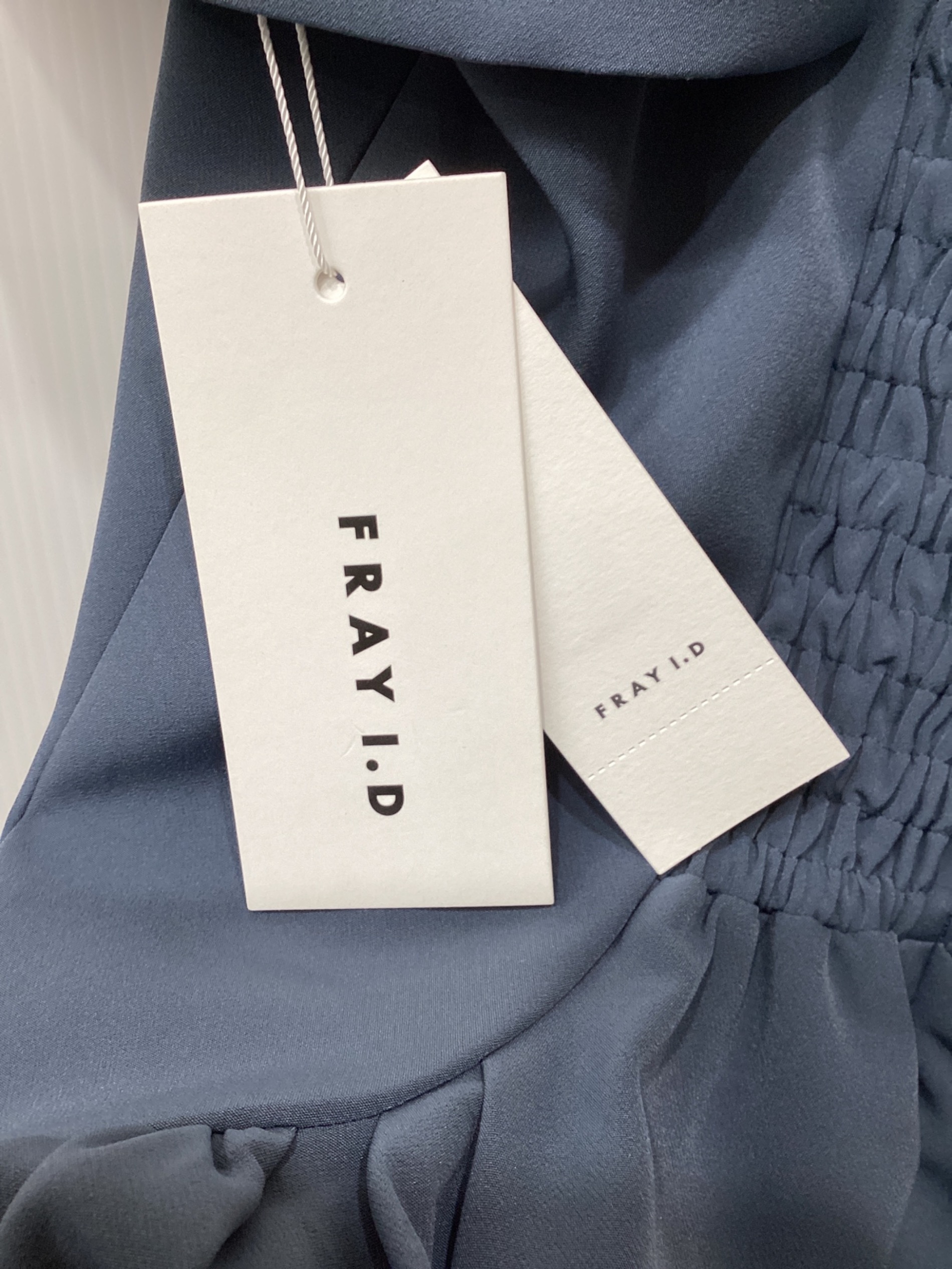 中古・古着通販】FRAY ID (フレイ アイディー) ケープスリーブドレス