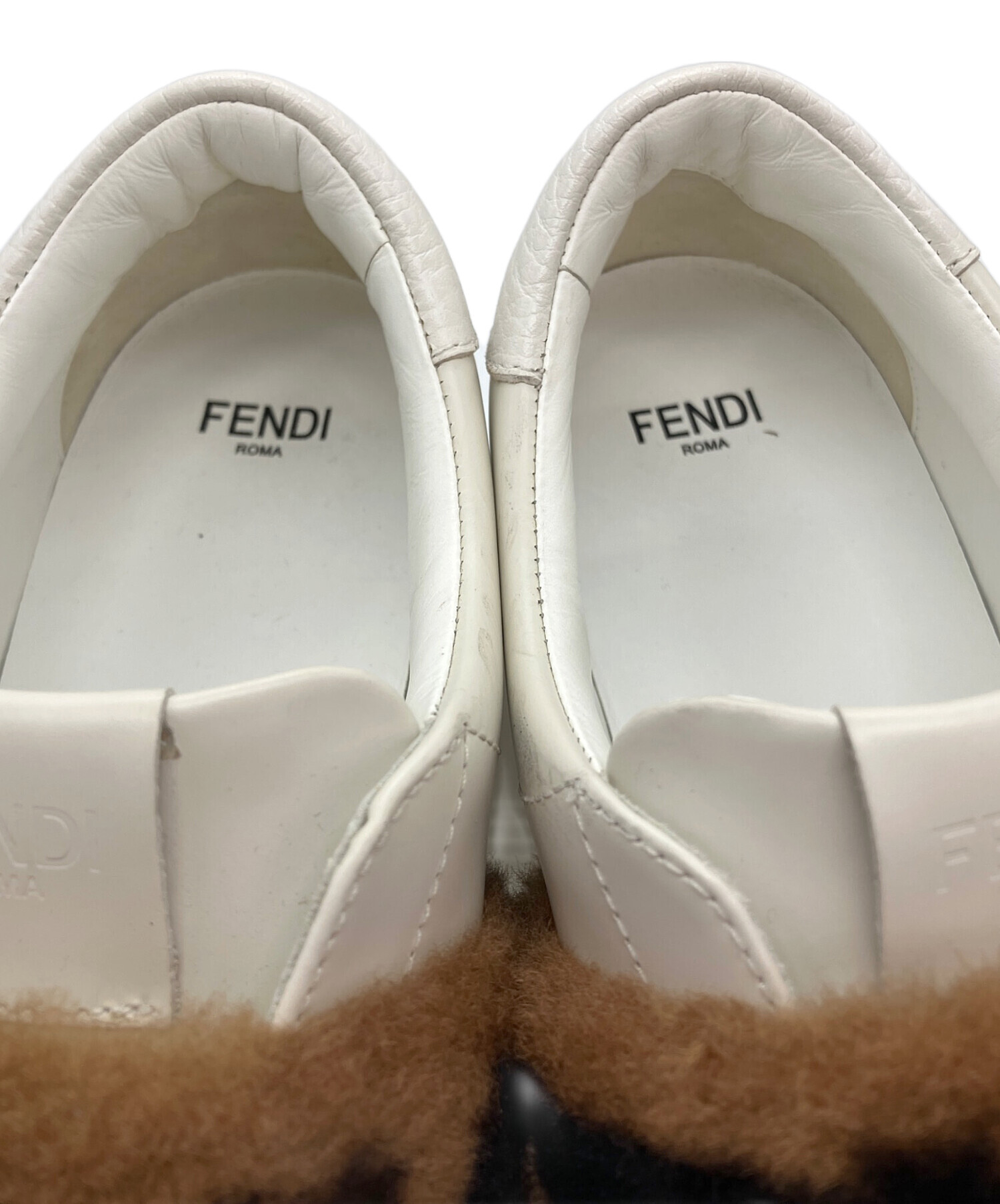 中古・古着通販】FENDI (フェンディ) ズッカファースリッポン ホワイト