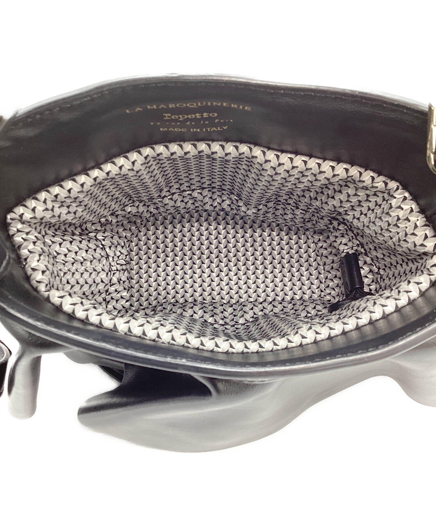 【極美品】レペット エンボリーバッグ 黒 フリル Envolee bag 中古・古着通販】repetto (レペット) Envolee bag エンボリーバッグ