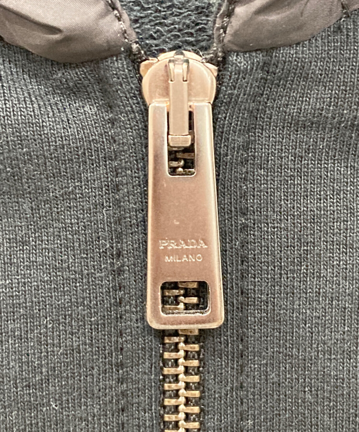 中古・古着通販】PRADA (プラダ) ナイロン切替ジップパーカー ブラック