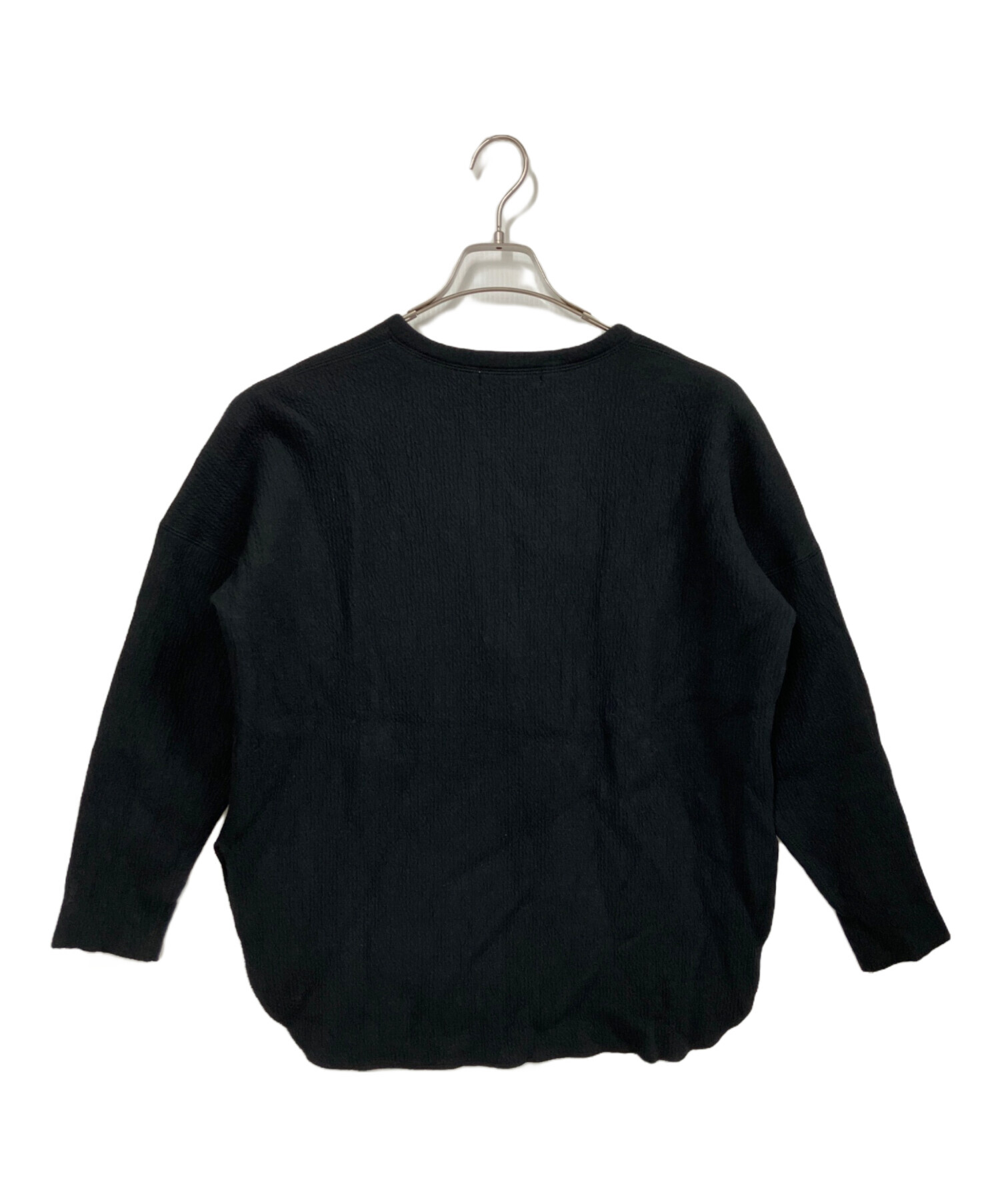 SACRA SOFT MILLED WOOL TOP黒 Vネック セーター 中古・古着通販】SACRA (サクラ) ウールコットンVネックカットソー