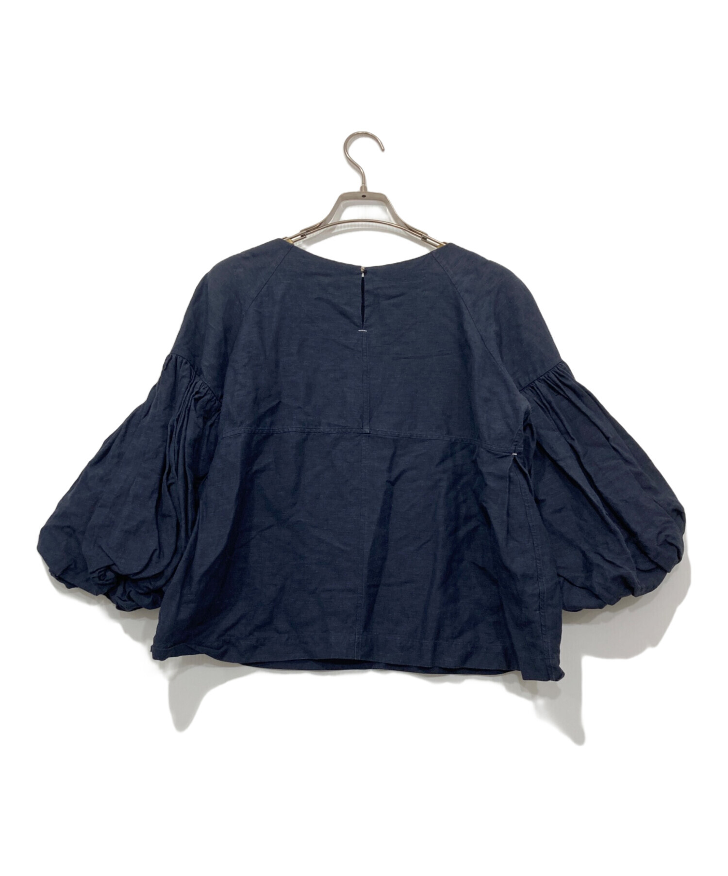 美品　SCRUMPCIOUS(スクランプシャス)ボリュームスリーブ　プルオーバー 中古・古着通販】SCRUMPCIOUS (スクランプシャス) Volume sleeve top トップス