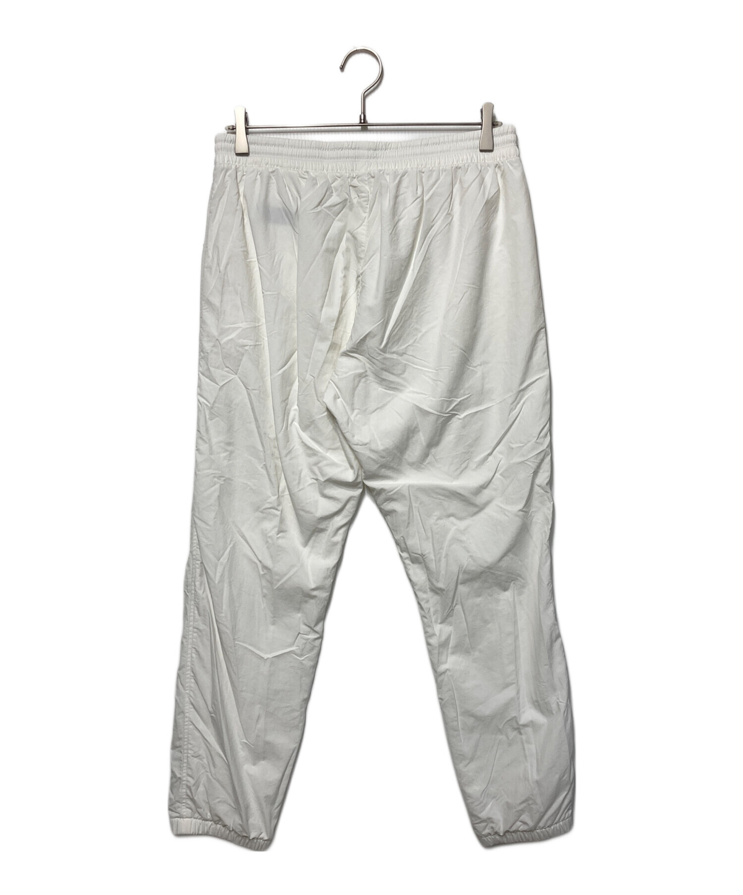 中古・古着通販】UNUSED (アンユーズド) ナイロンパンツ ホワイト 中古・古着通販】UNUSED (アンユーズド) ナイロンパンツ ホワイト
