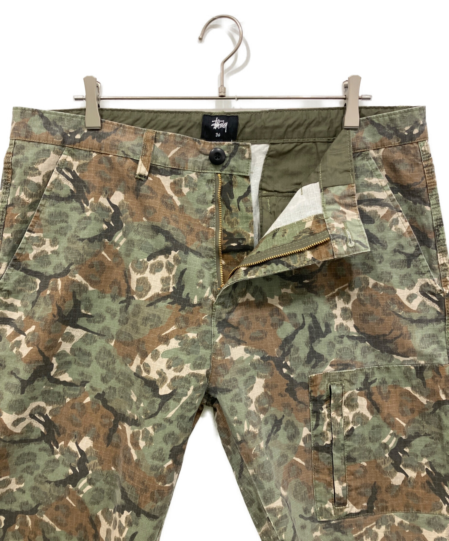 中古・古着通販】stussy (ステューシー) RIPSTOP CAMO POCKET SHORT
