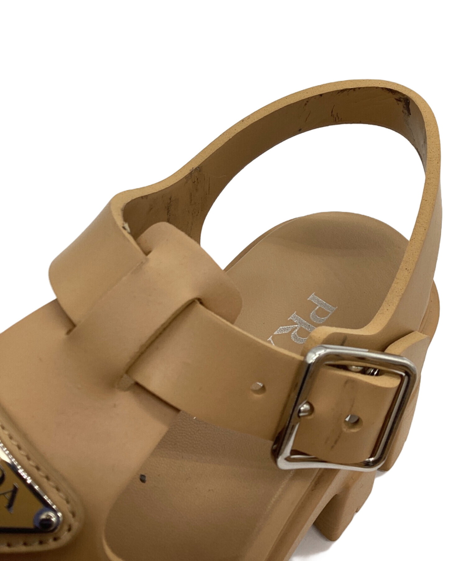 中古・古着通販】PRADA (プラダ) モノリス ラバー サンダル ブラウン 中古・古着通販】PRADA (プラダ) モノリス ラバー サンダル ブラウン