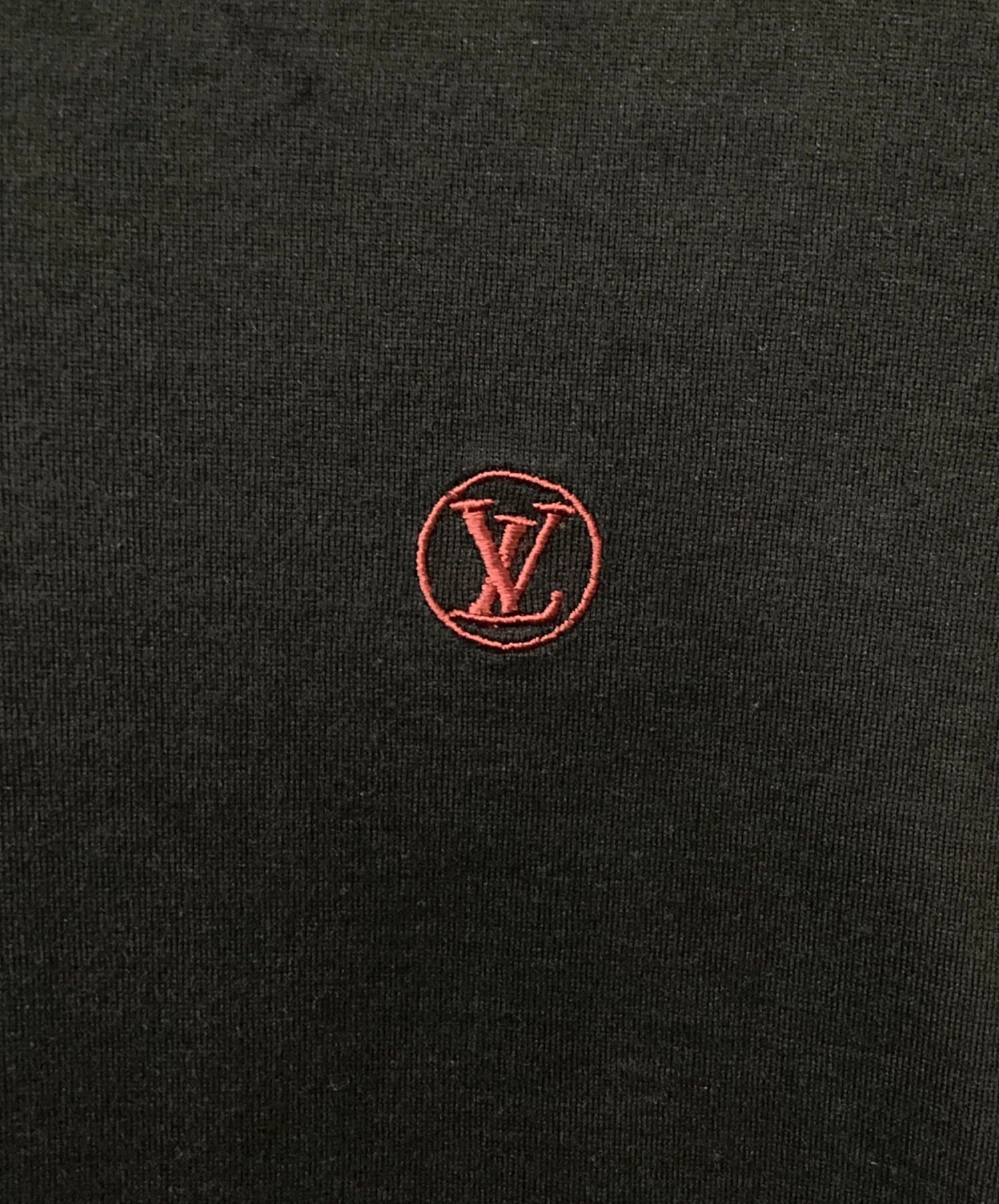 Louis Vuitton ロゴ刺繍 Tシャツ ブラック 中古・古着通販】LOUIS VUITTON (ルイ ヴィトン) ロゴ刺繍Tシャツ