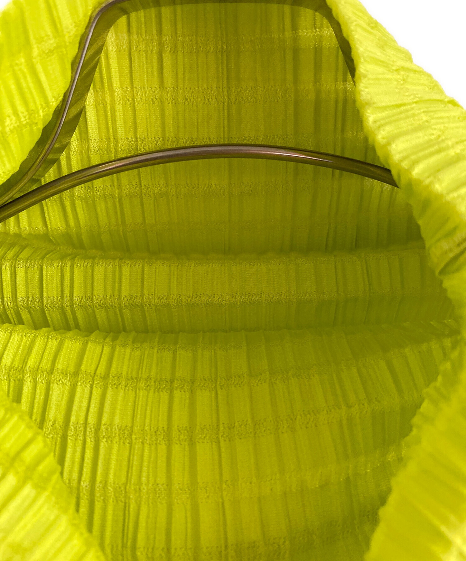 PLEATS PLEASEハイネックカットソー　長袖　3 黄緑 Pleats Pleaseハイネック トップス ライトグリーン